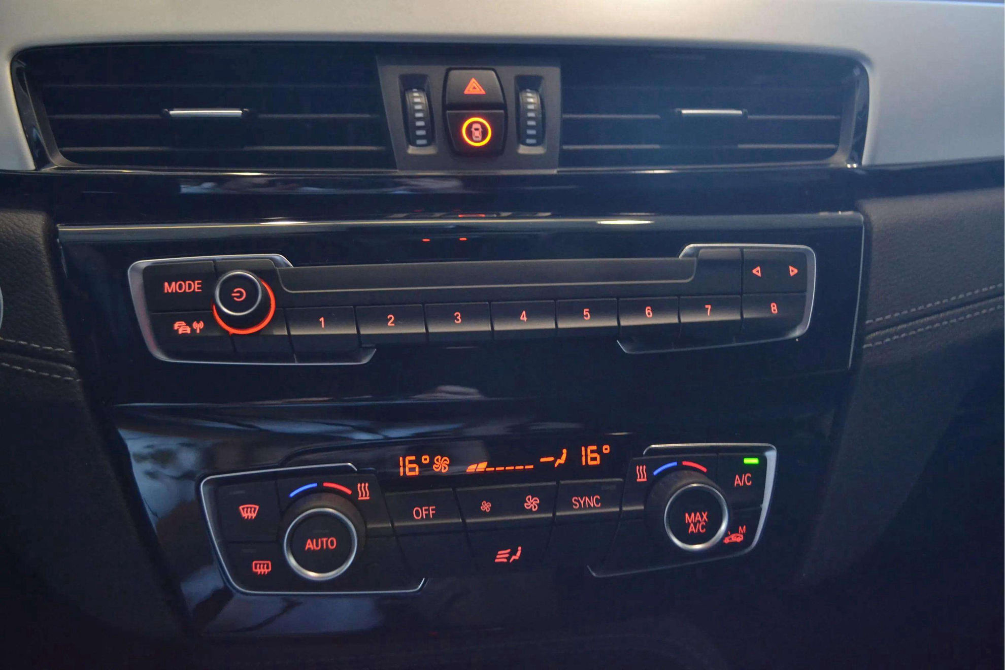 BMW X2 sDrive16d - foto 29