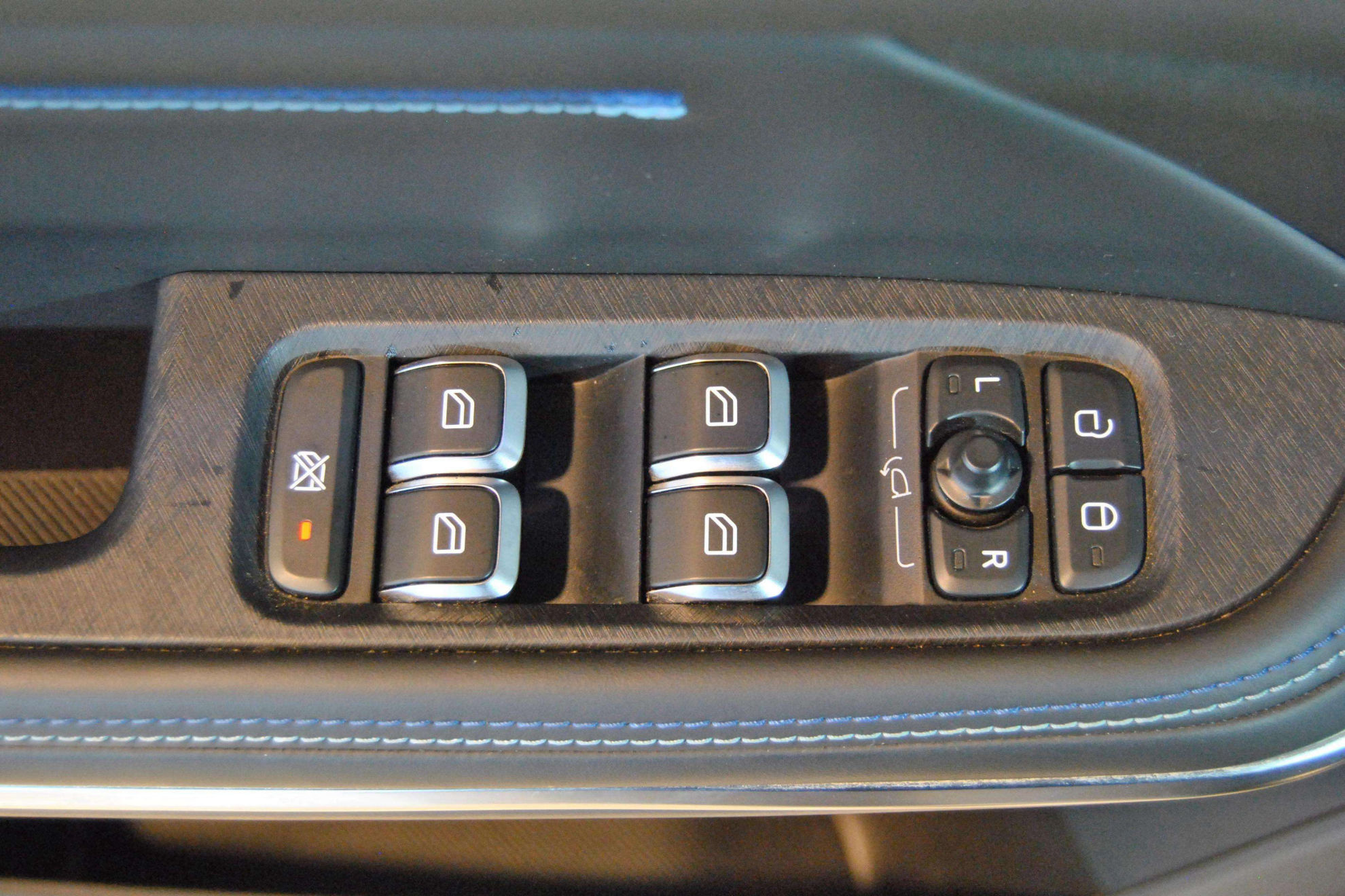 Lynk & Co 01 1.5 PHEV - foto 16
