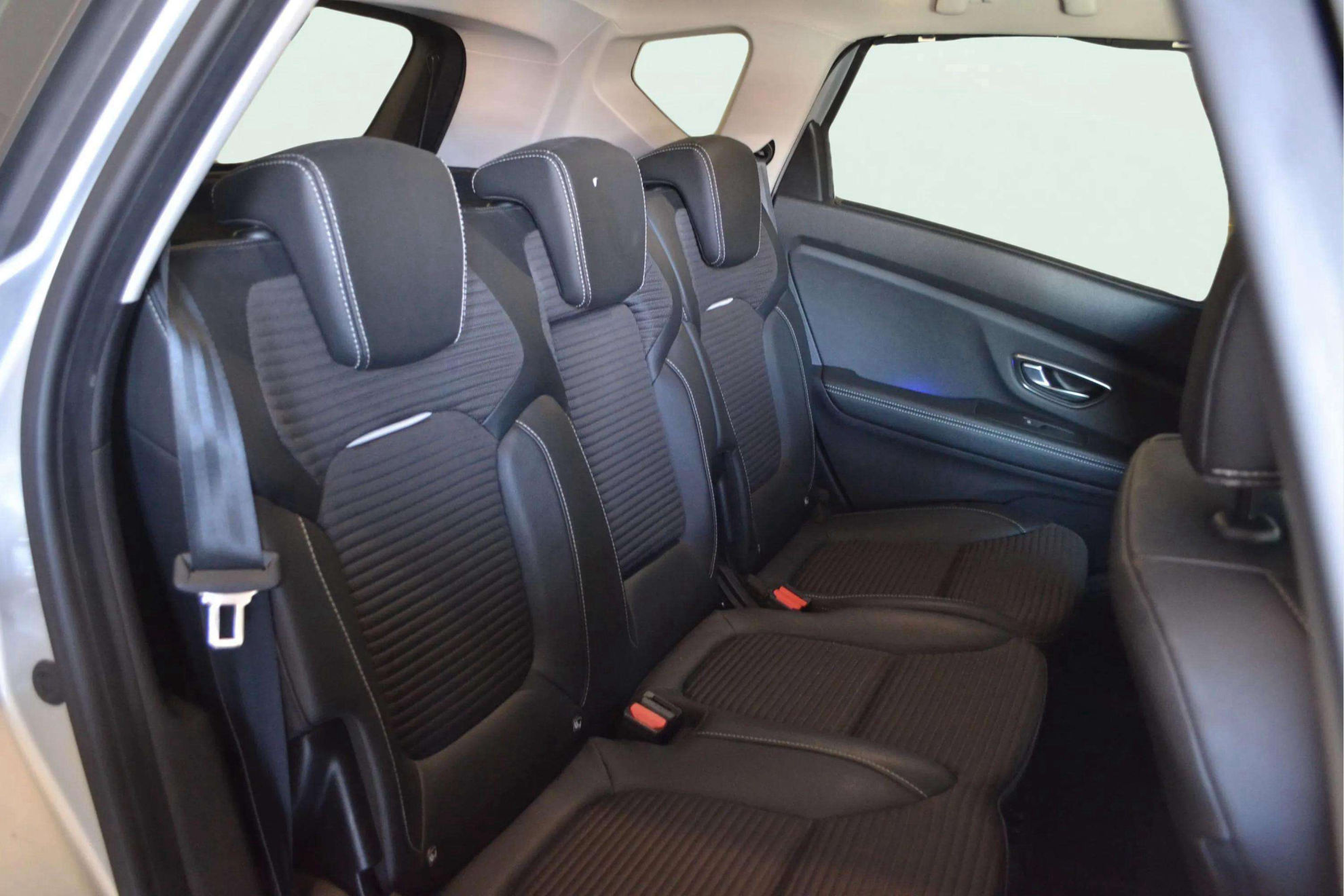 Renault Scénic Zen Blue dCi - foto 10