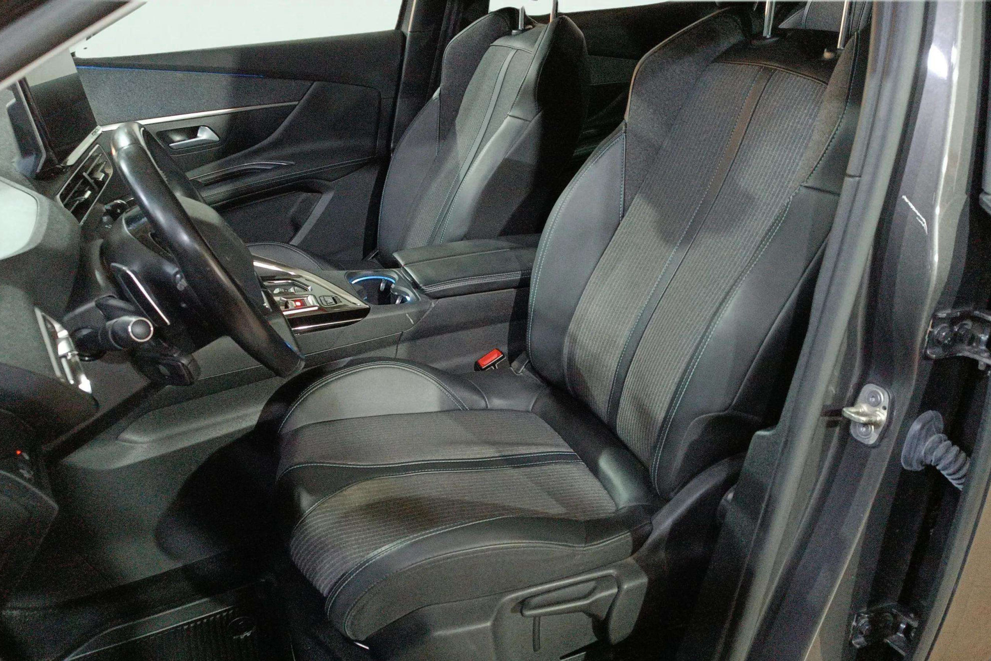 Peugeot 3008 225 e-EAT8 Allure Pack - foto 14