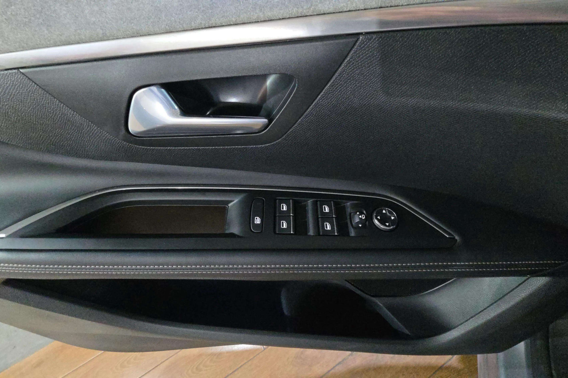 Peugeot 5008 1.5 BlueHDi GT EAT8 - foto 10