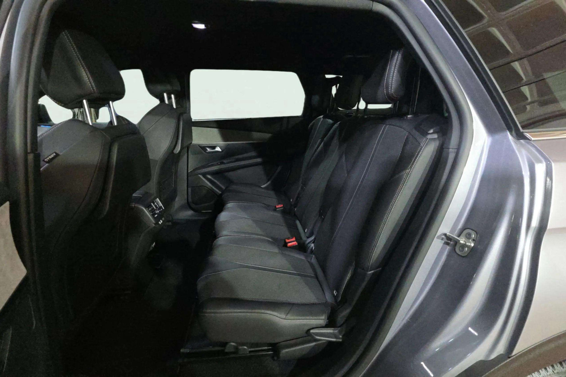 Peugeot 5008 1.5 BlueHDi GT EAT8 - foto 12