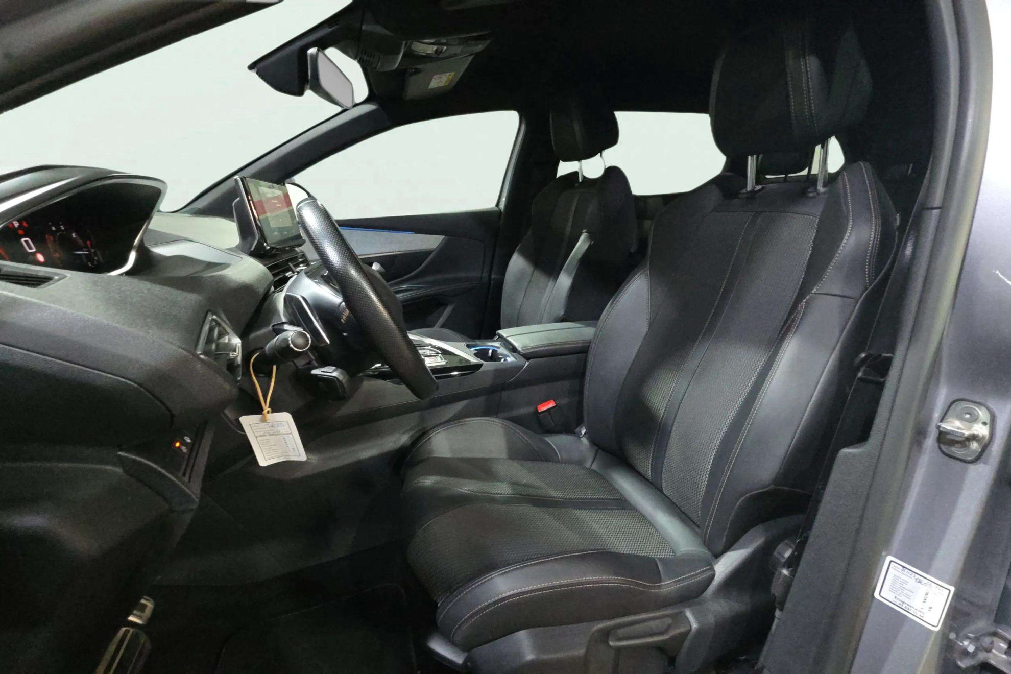 Peugeot 5008 1.5 BlueHDi GT EAT8 - foto 11