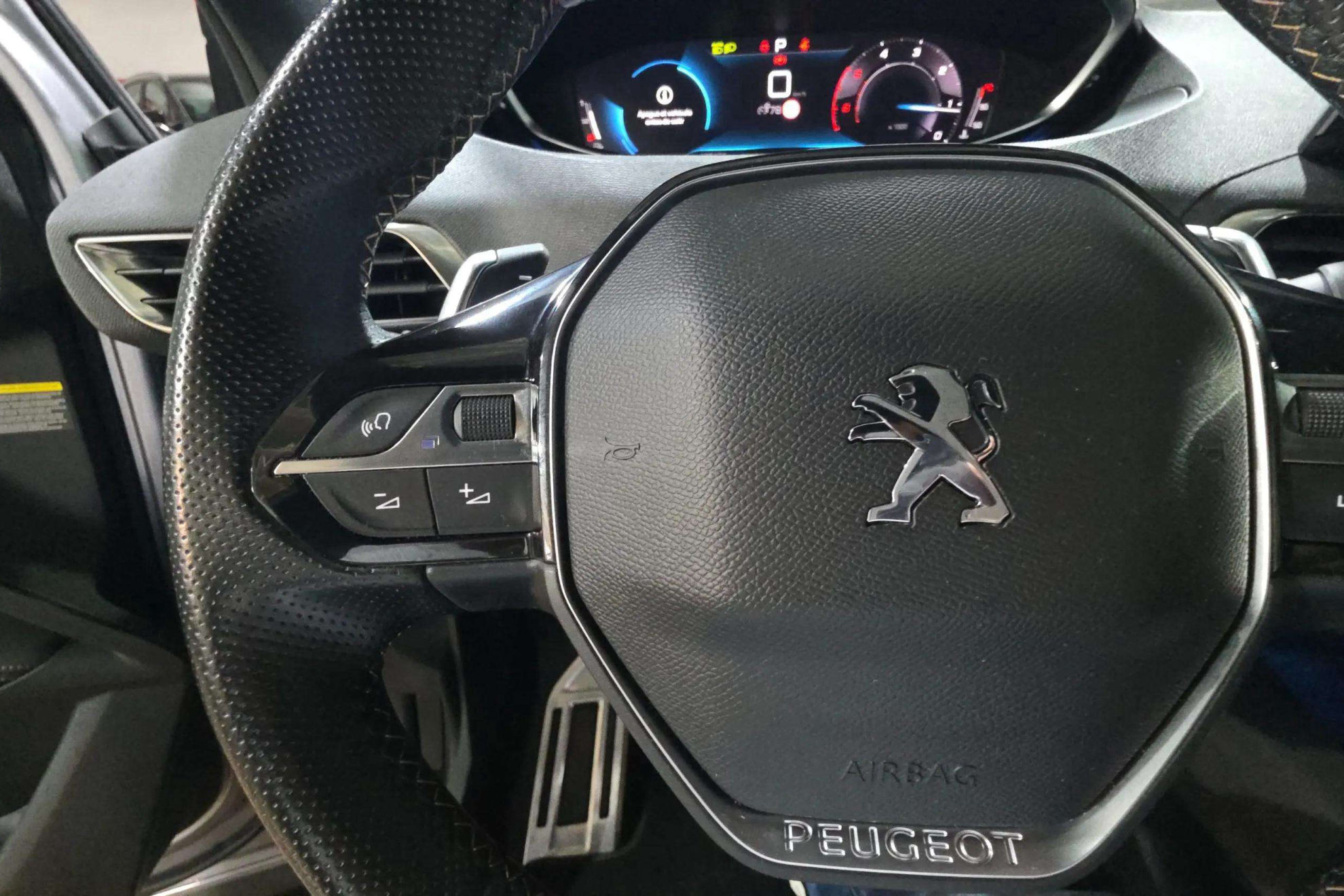 Peugeot 5008 1.5 BlueHDi GT EAT8 - foto 17