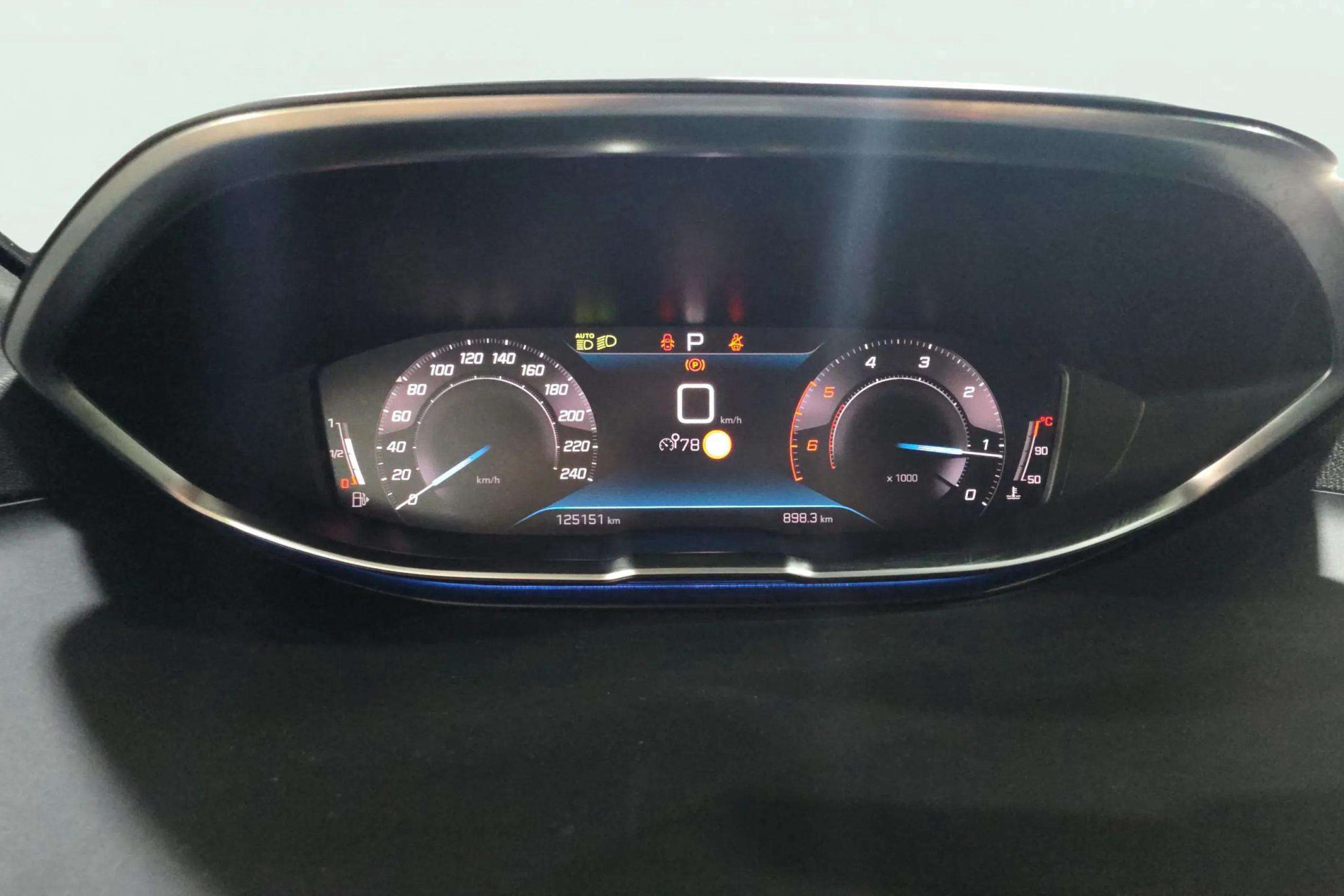 Peugeot 5008 1.5 BlueHDi GT EAT8 - foto 15