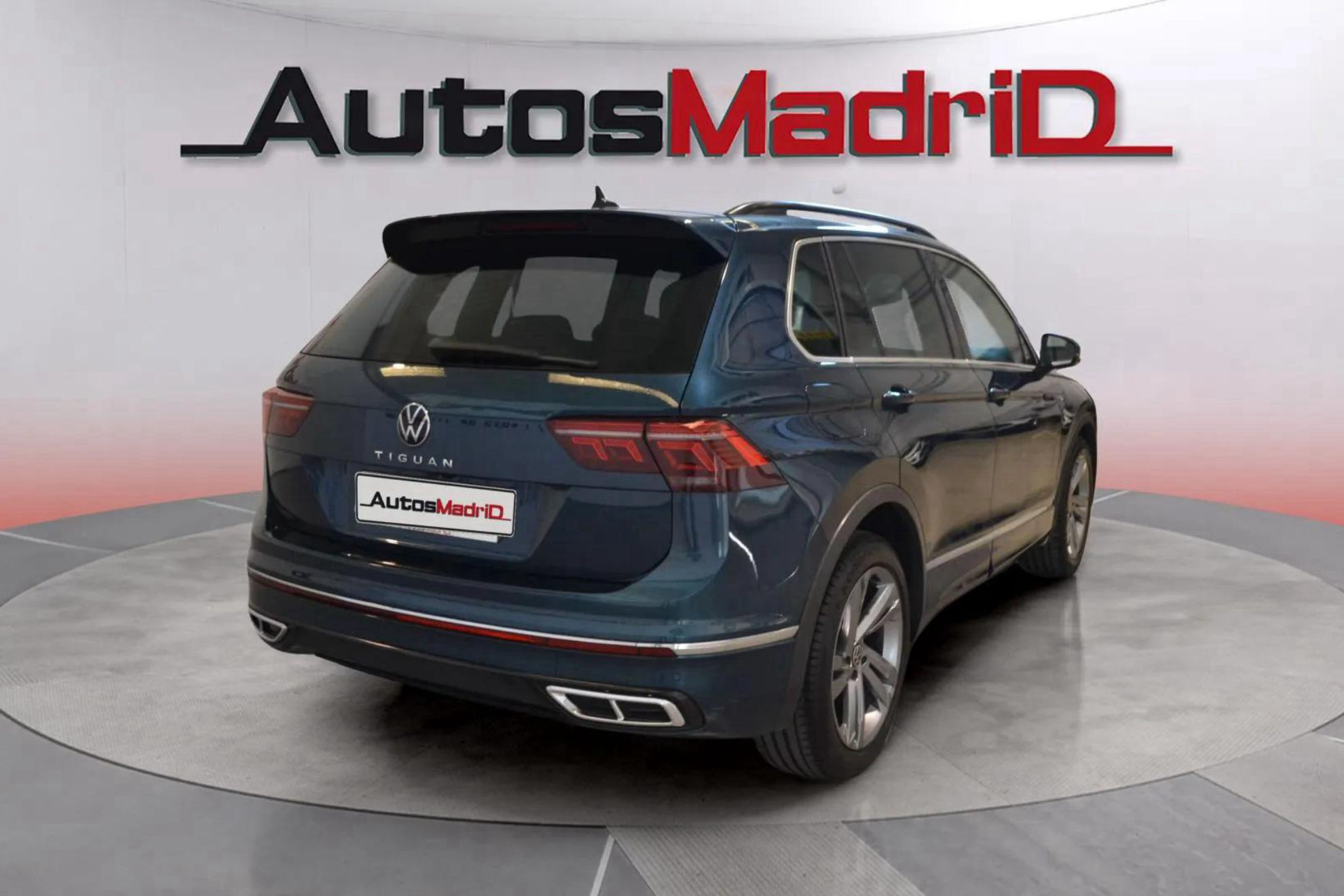 Volkswagen Tiguan R-Line 2.0 TDI DSG - foto 7