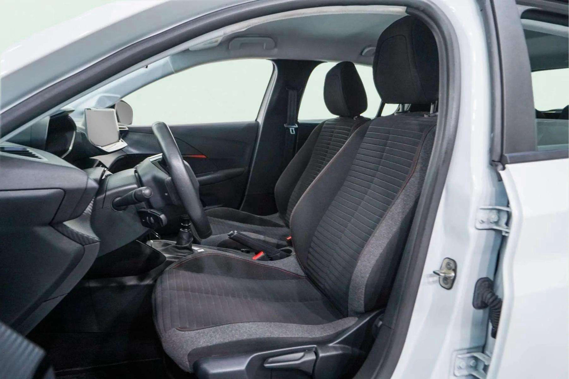 Peugeot 208 BlueHDi Allure - foto 11