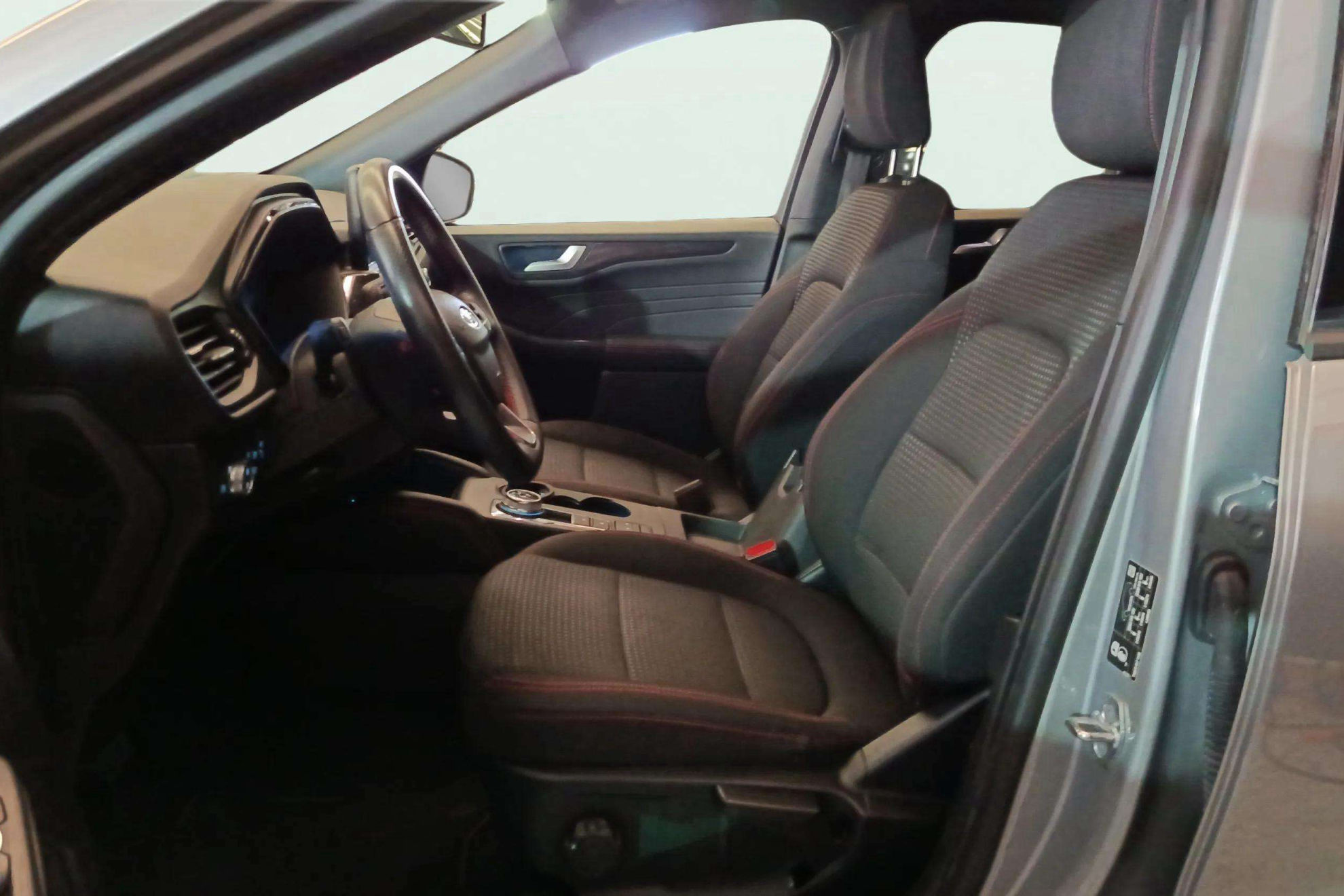 Ford Kuga ST-Line 2.5 Duratec PHEV - foto 9