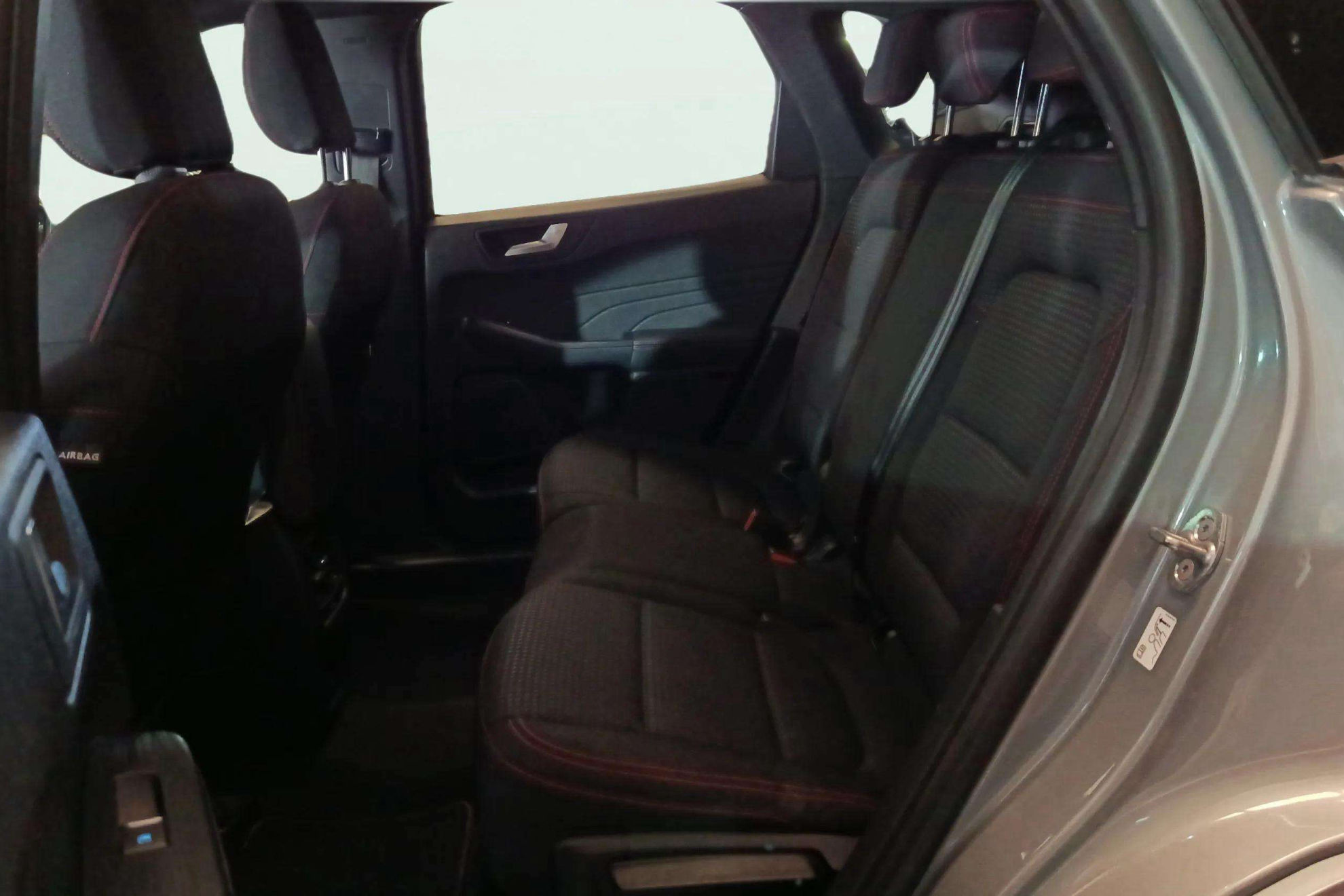 Ford Kuga ST-Line 2.5 Duratec PHEV - foto 10