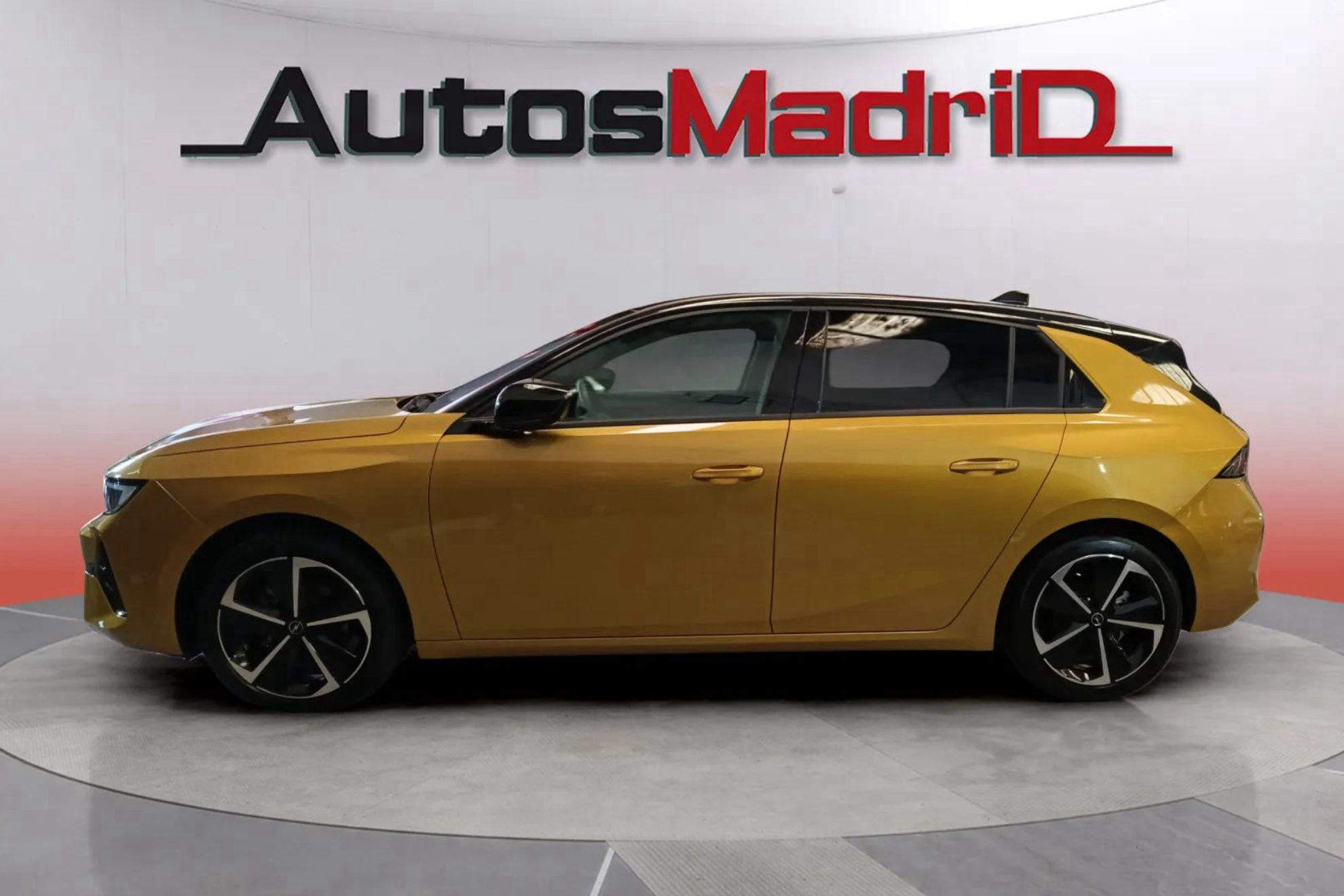 Opel Astra 1.2T XHT Edition - foto 3
