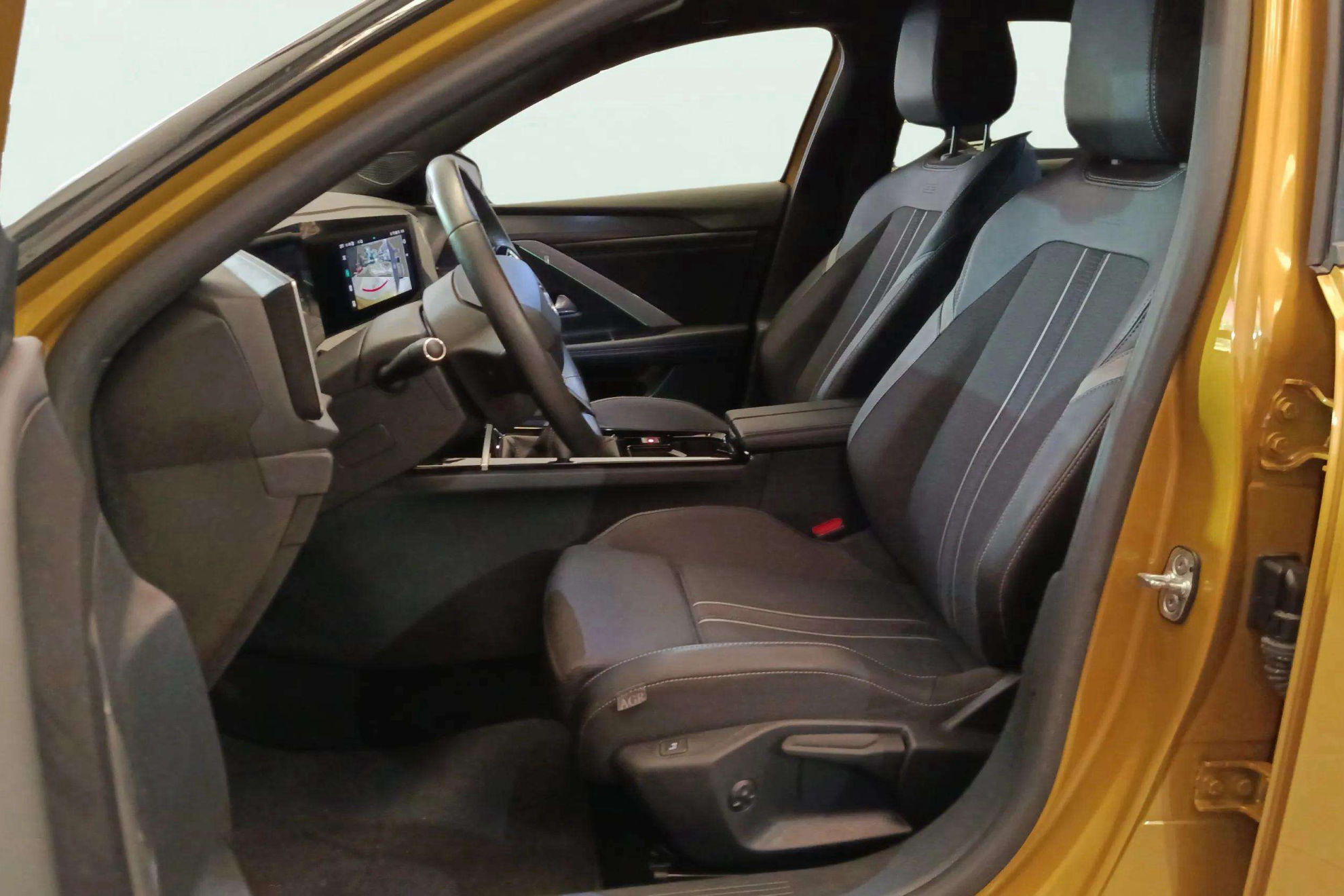 Opel Astra 1.2T XHT Edition - foto 10