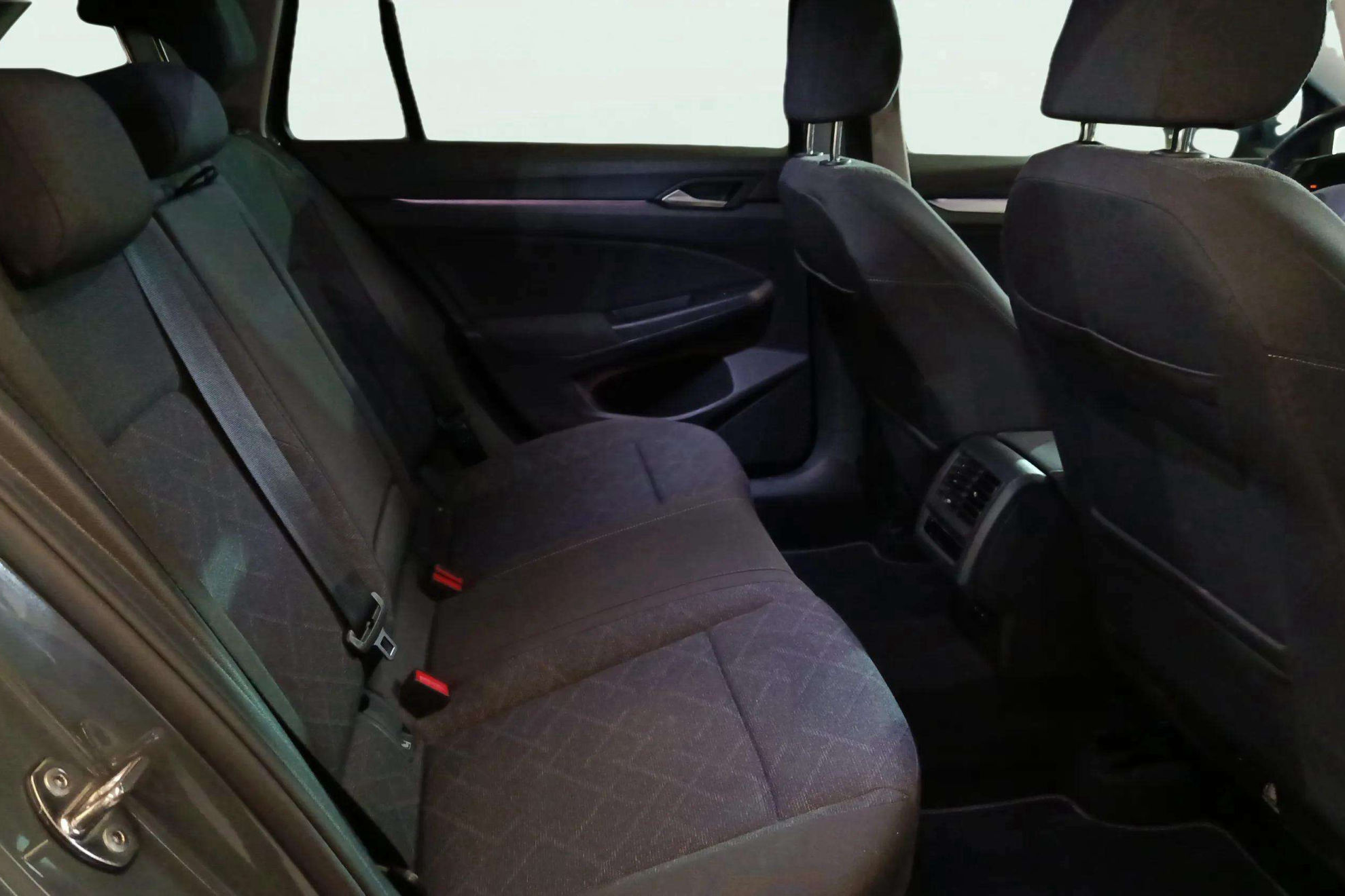 Volkswagen Golf 2.0 TDI Variant - foto 11