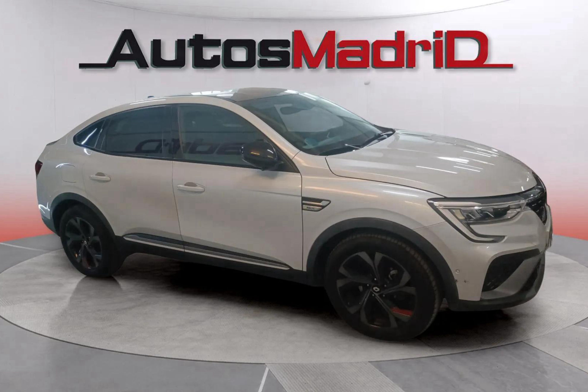 Renault Arkana RS Line E-Tech Híbrido - foto 8