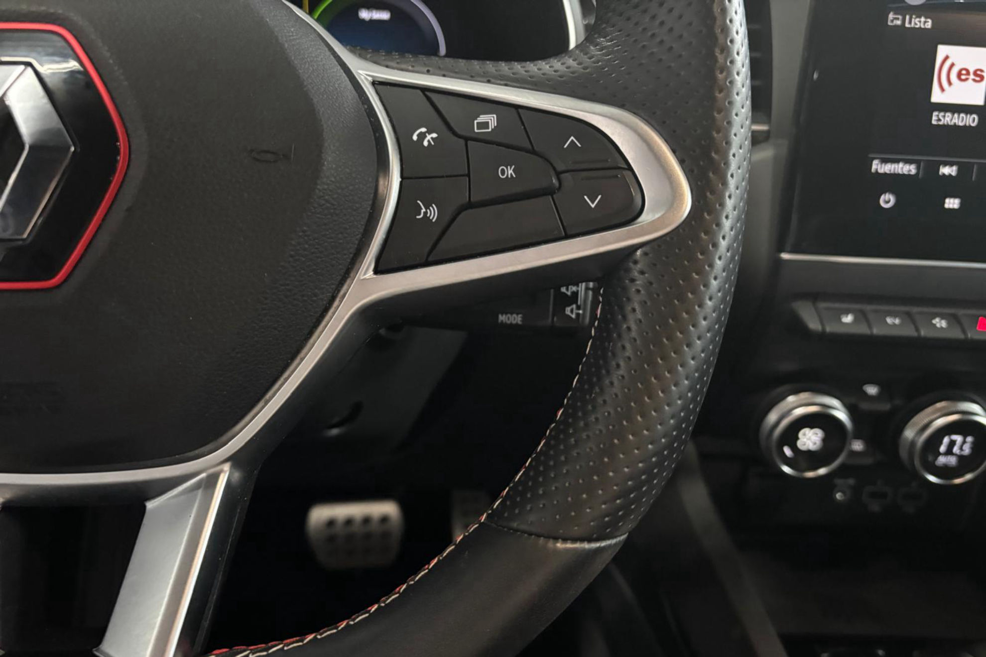 Renault Arkana RS Line E-Tech Híbrido - foto 17