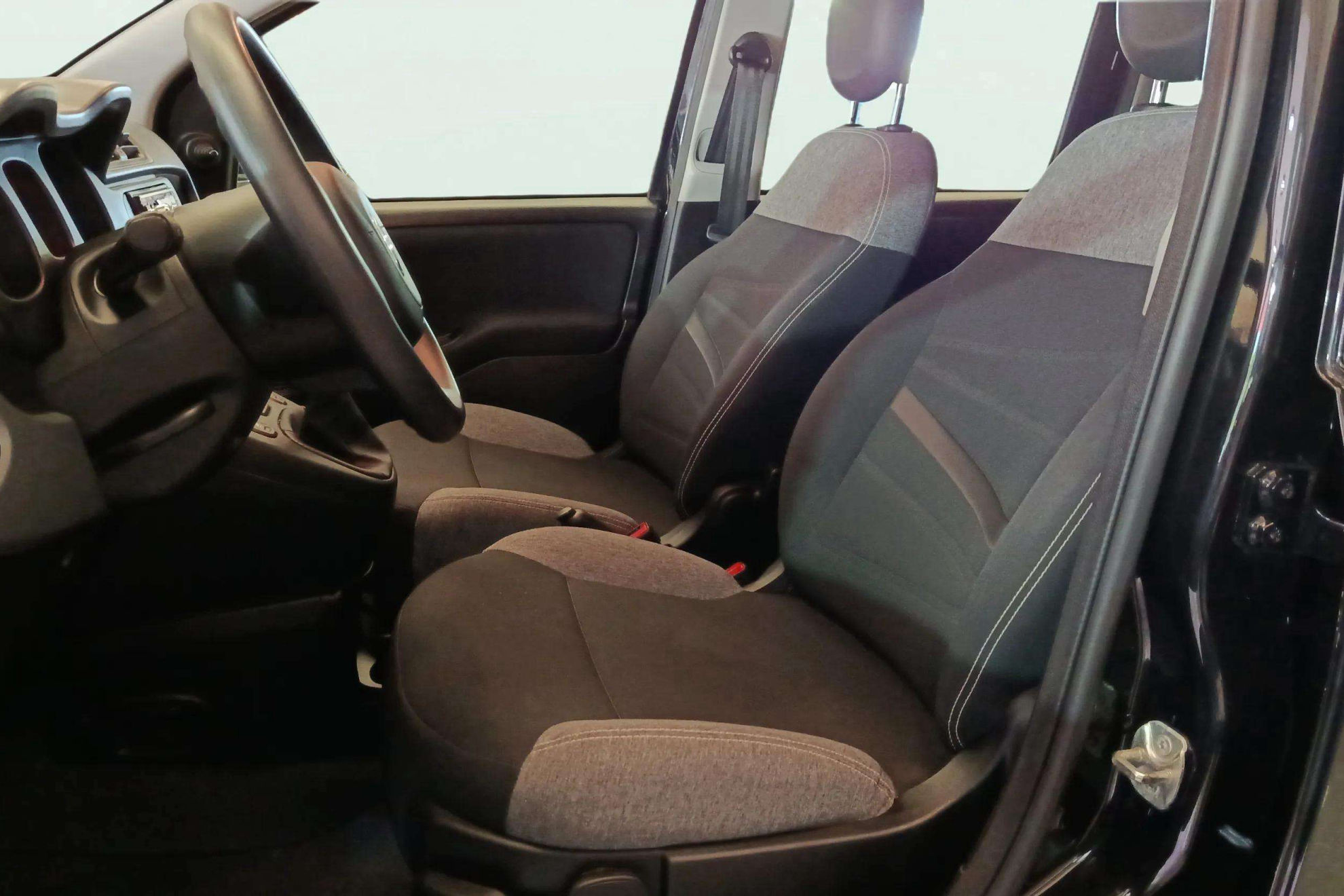 Fiat Panda Hybrid 1.0 - foto 10