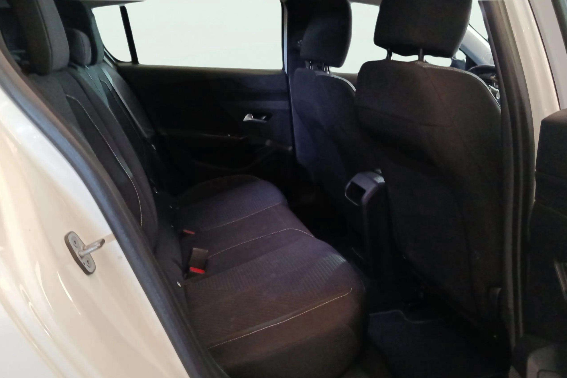Peugeot 308 Allure Pack BlueHDi 130 - foto 13