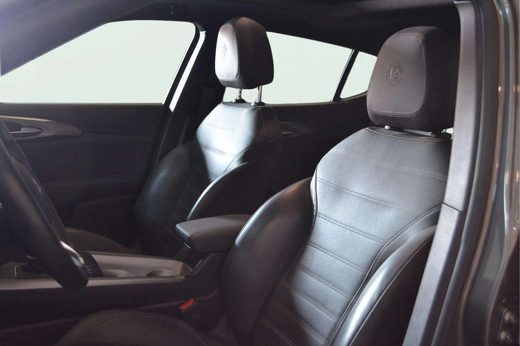 Alfa Romeo Tonale 1.6 DS Sprint FWD - foto 17