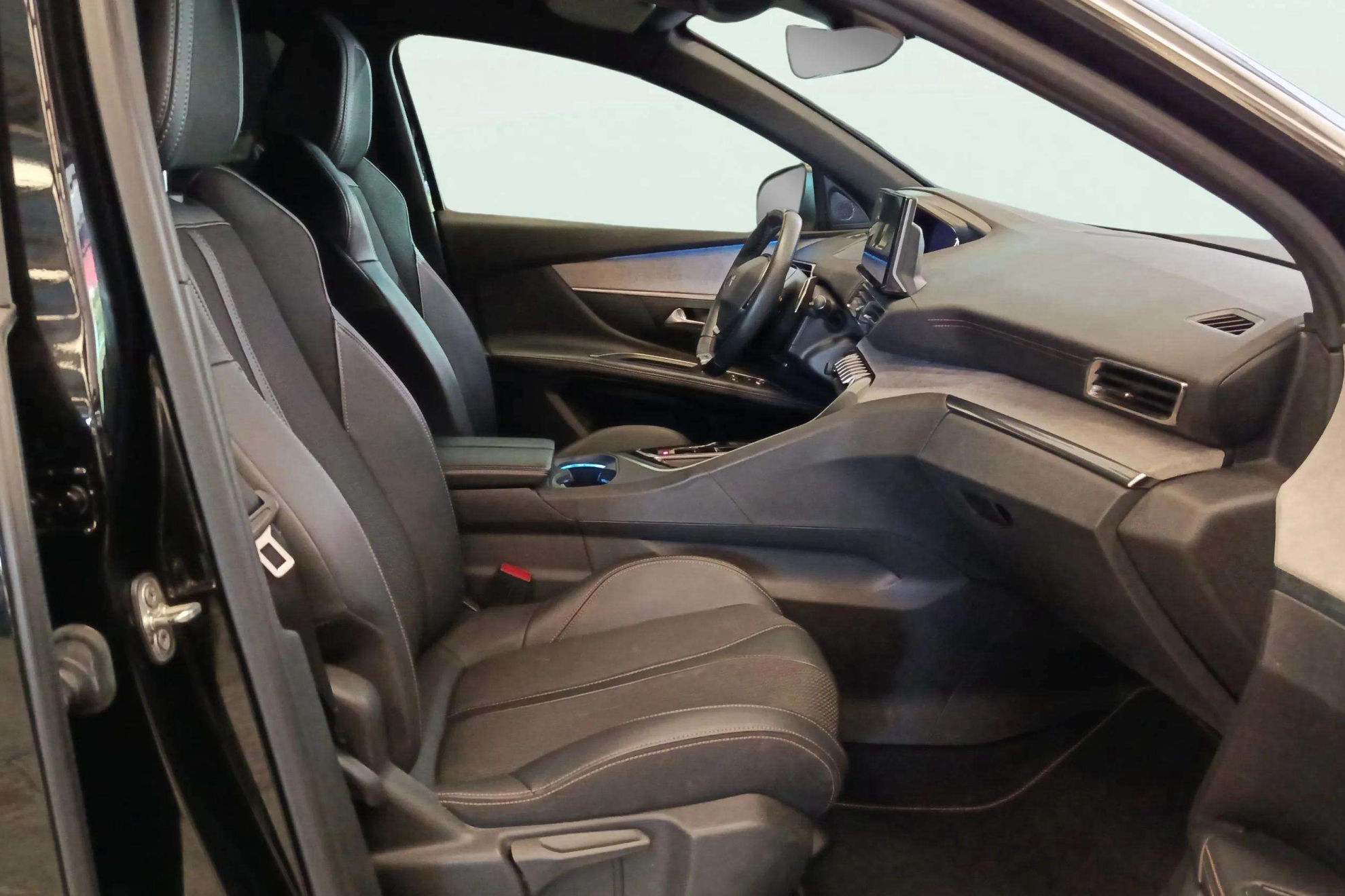 Peugeot 5008 1.5 BlueHDi GT EAT8 - foto 11
