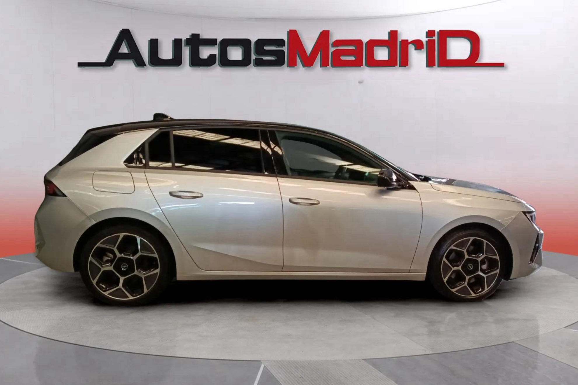 Opel Astra 1.6T Plug-in Hybrid GS Aut - foto 7