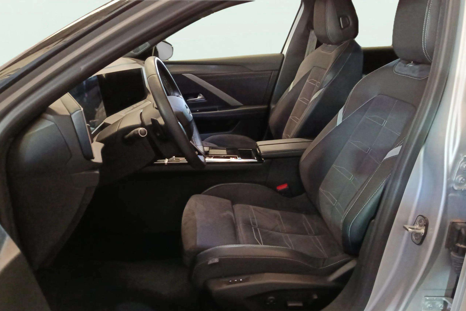 Opel Astra 1.6T Plug-in Hybrid GS Aut - foto 10