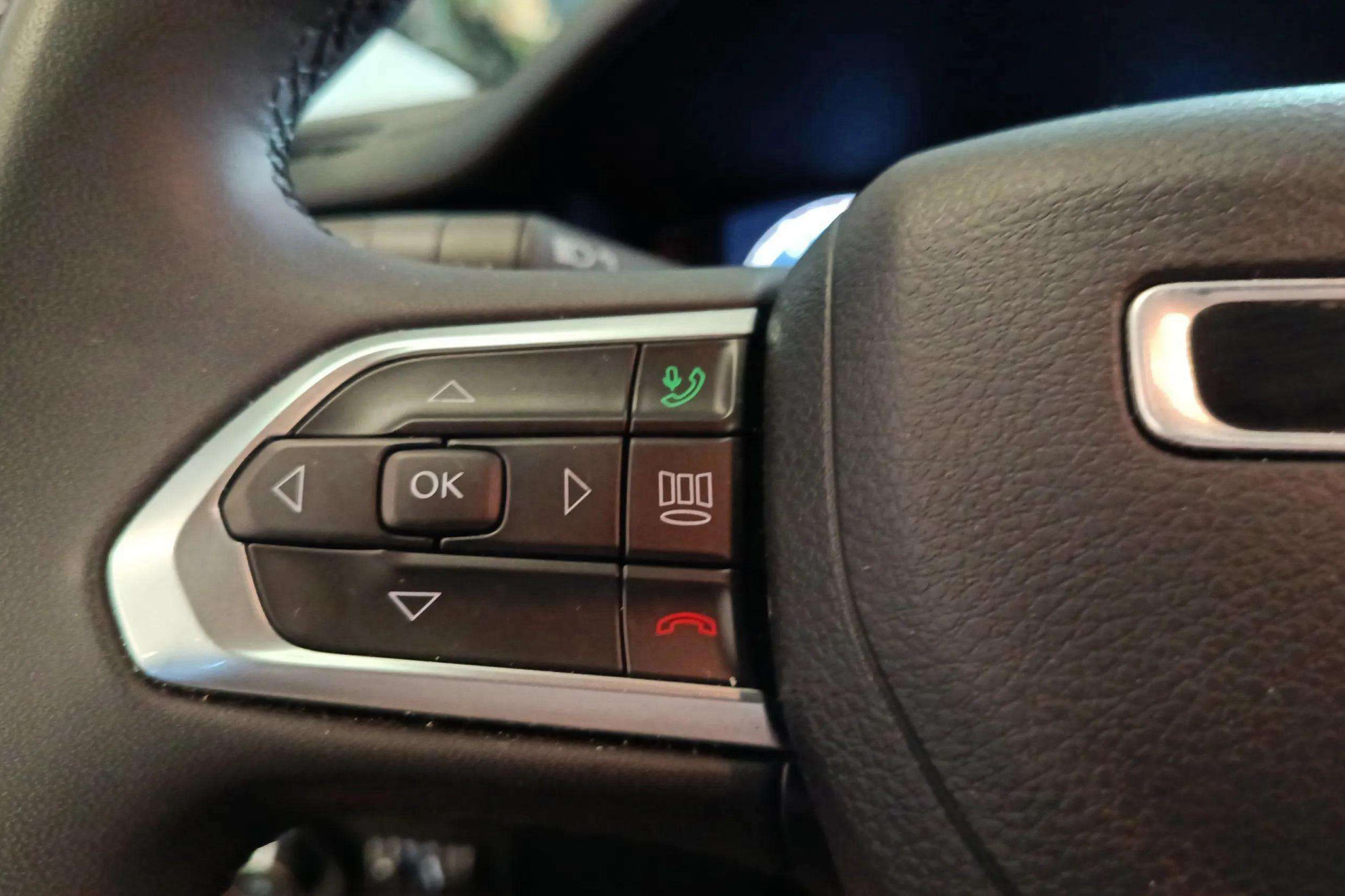 Jeep Compass eHybrid 1.5 MHEV Longitude Dct - foto 14