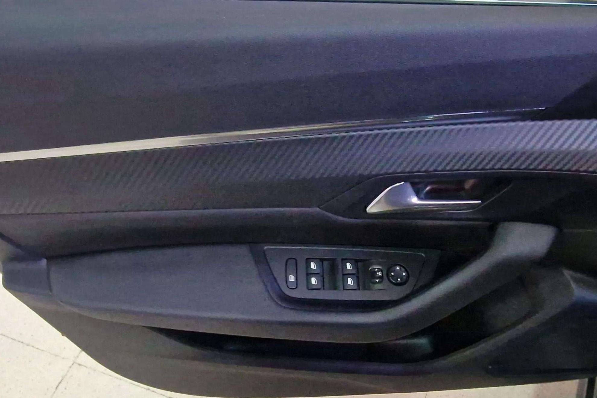 Peugeot 508 Business Line BlueHDi 130 EAT8 - foto 11