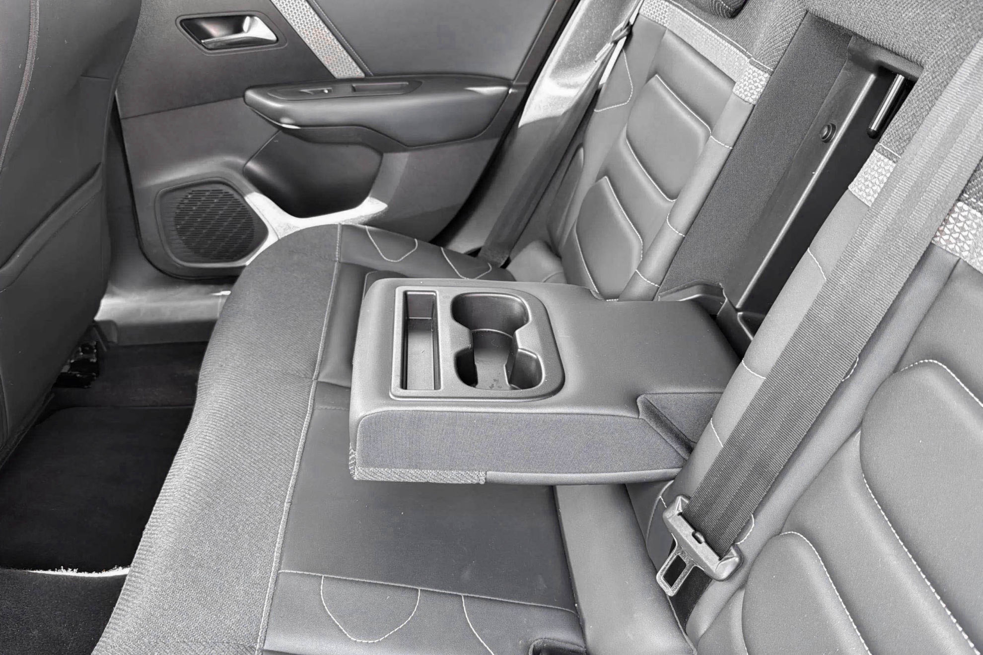 Citroën C4 PureTech 130 Feel - foto 37