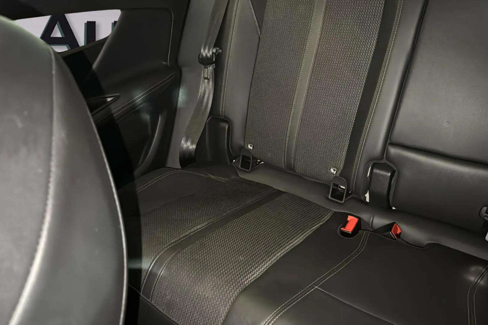 Peugeot 3008 225 e-EAT8 Allure - foto 10