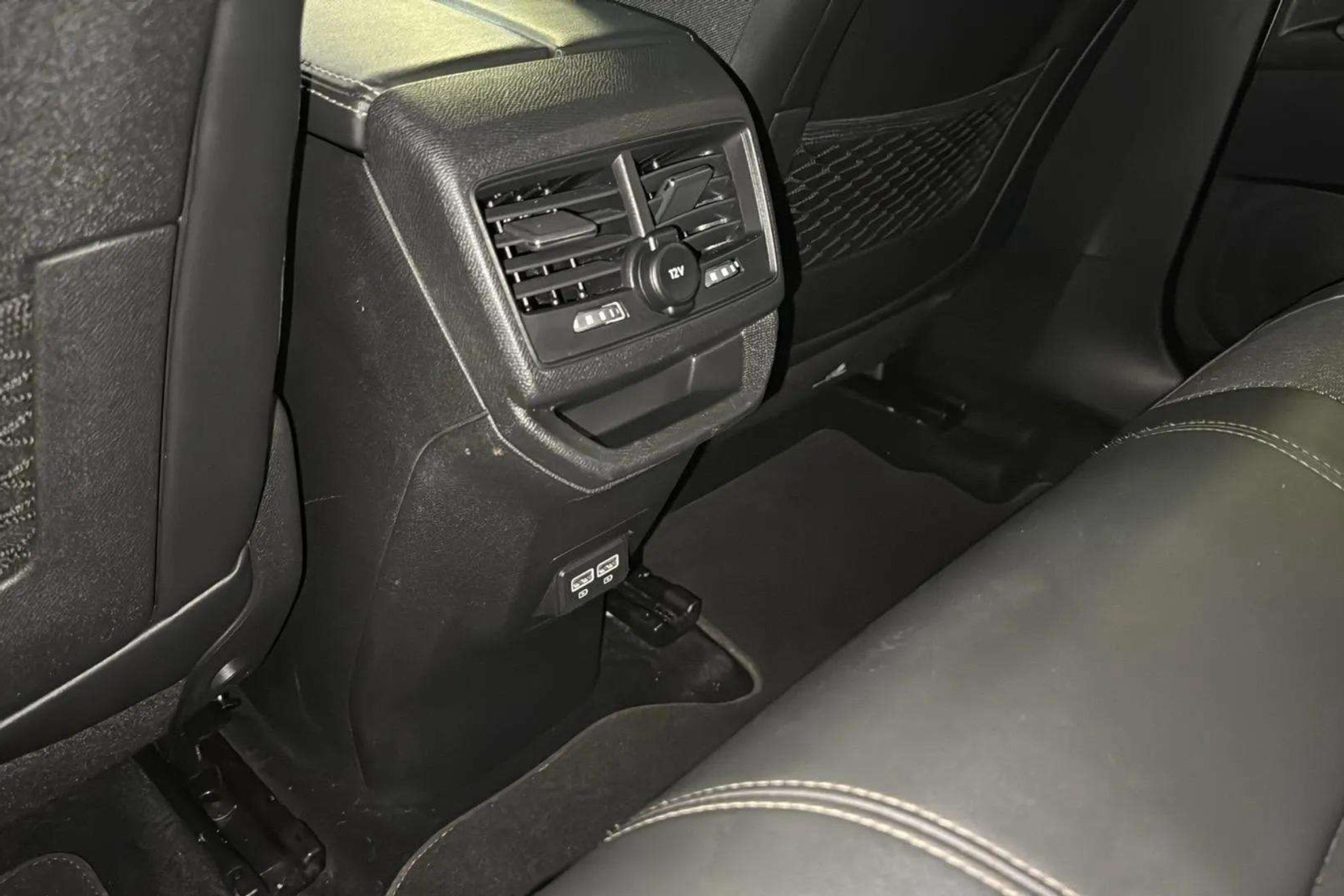 Peugeot 3008 225 e-EAT8 Allure - foto 41
