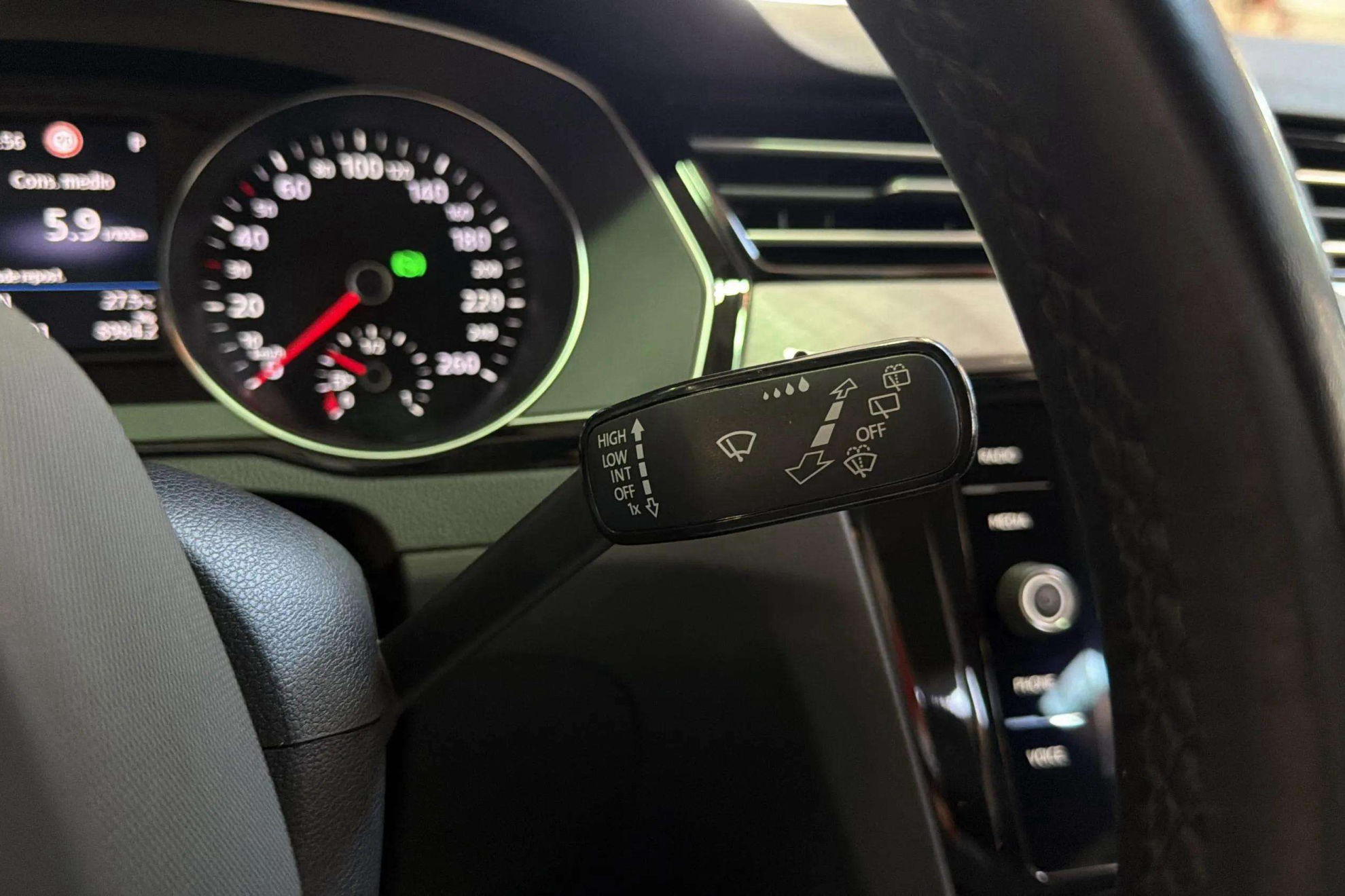 Volkswagen Passat Variant Executive 2.0 TDI D - foto 18