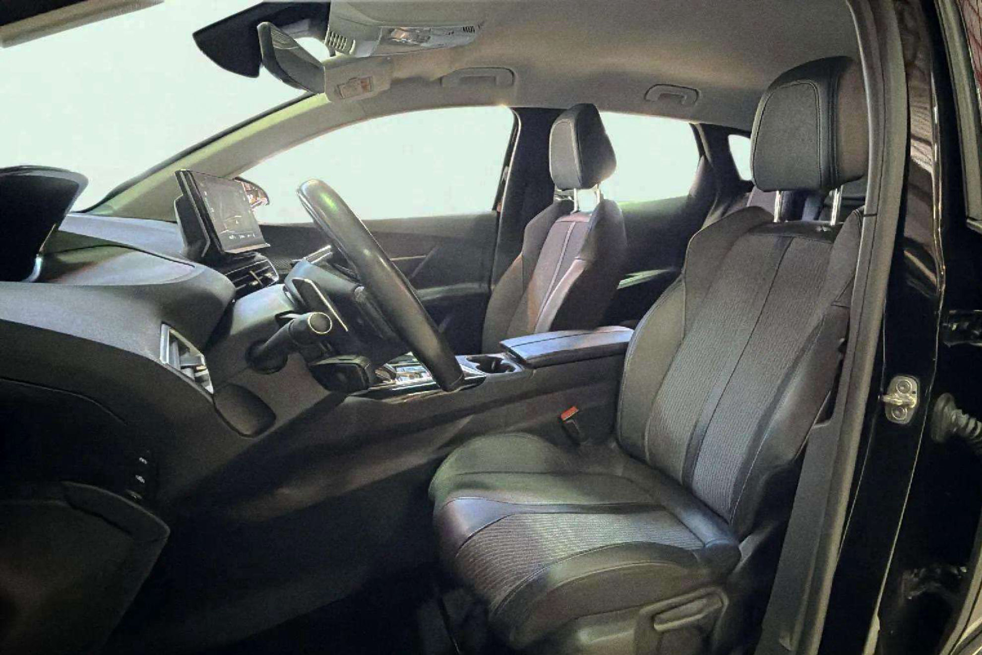 Peugeot 3008 225 e-EAT8 Allure - foto 11