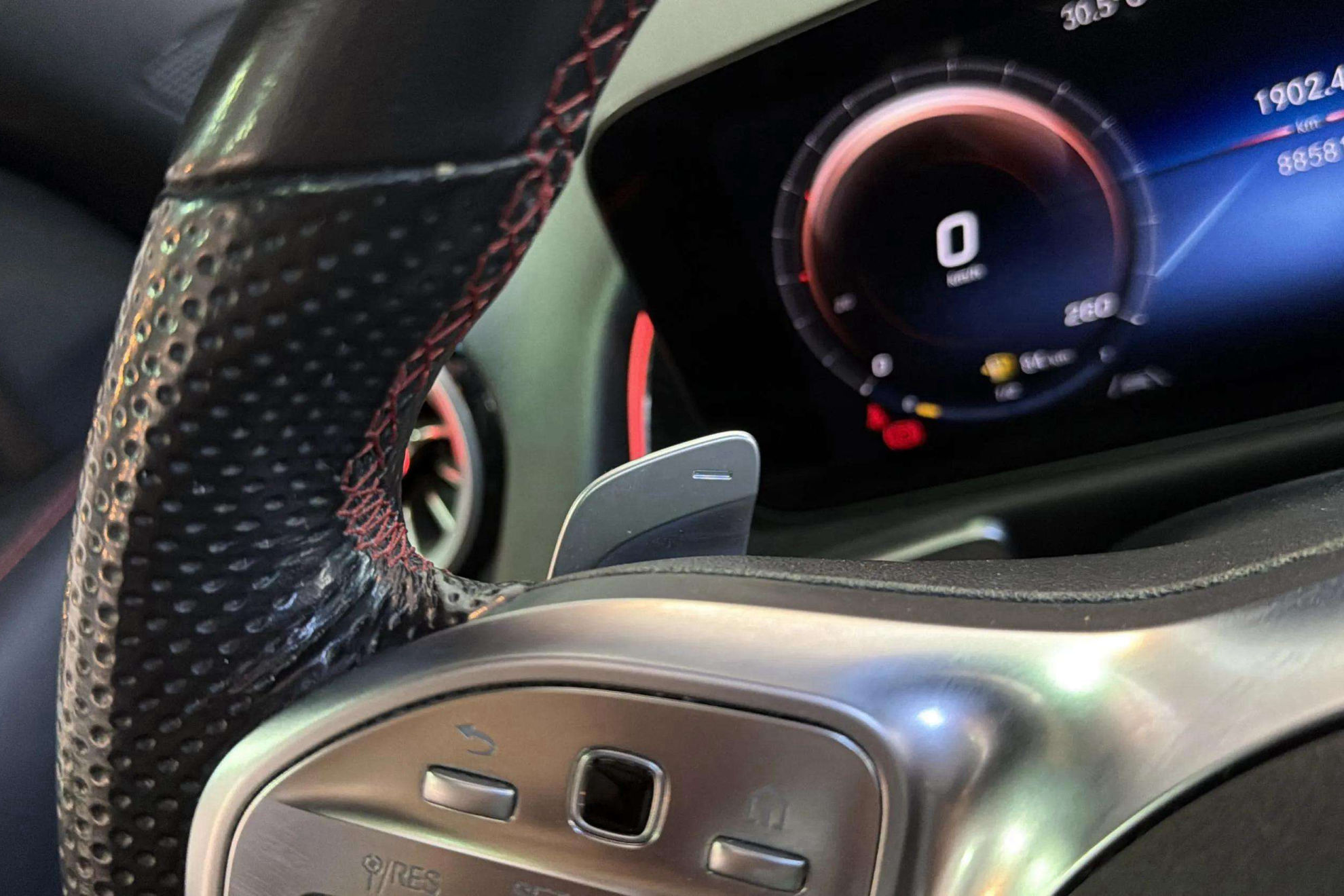 Mercedes-Benz GLB 200 d - foto 19