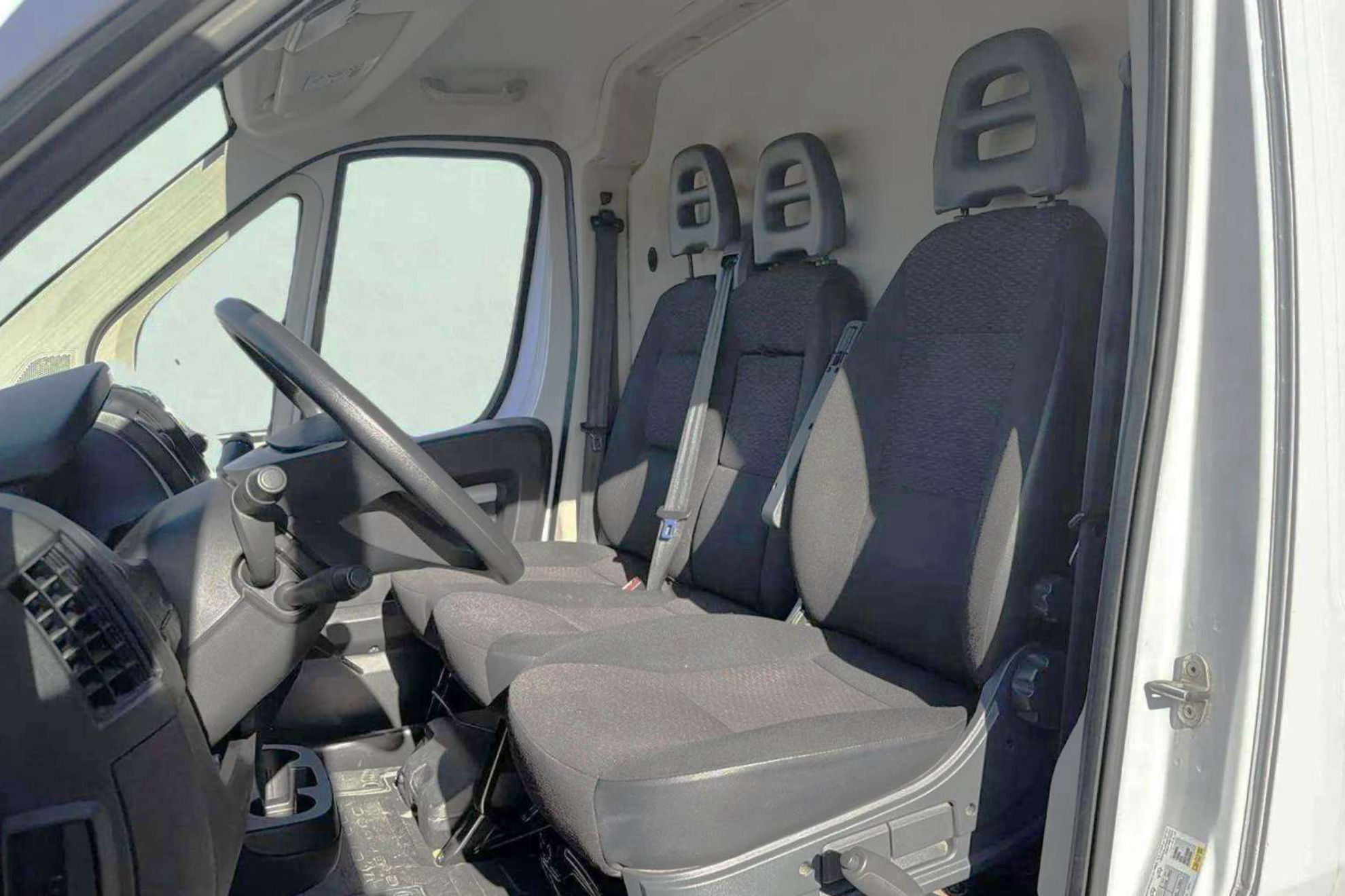 Citroën Jumper BlueHDi Furgón 35L2H2 - foto 10