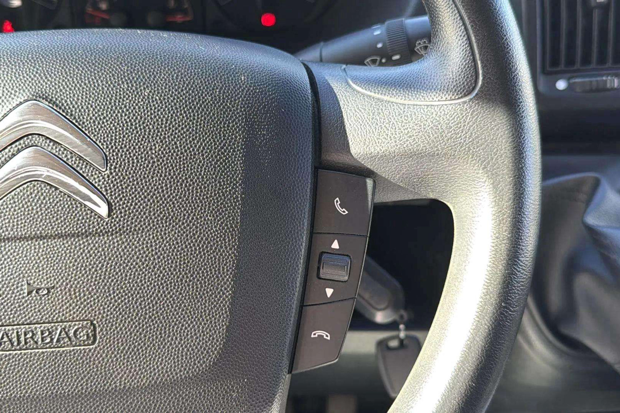 Citroën Jumper BlueHDi Furgón 35L2H2 - foto 16