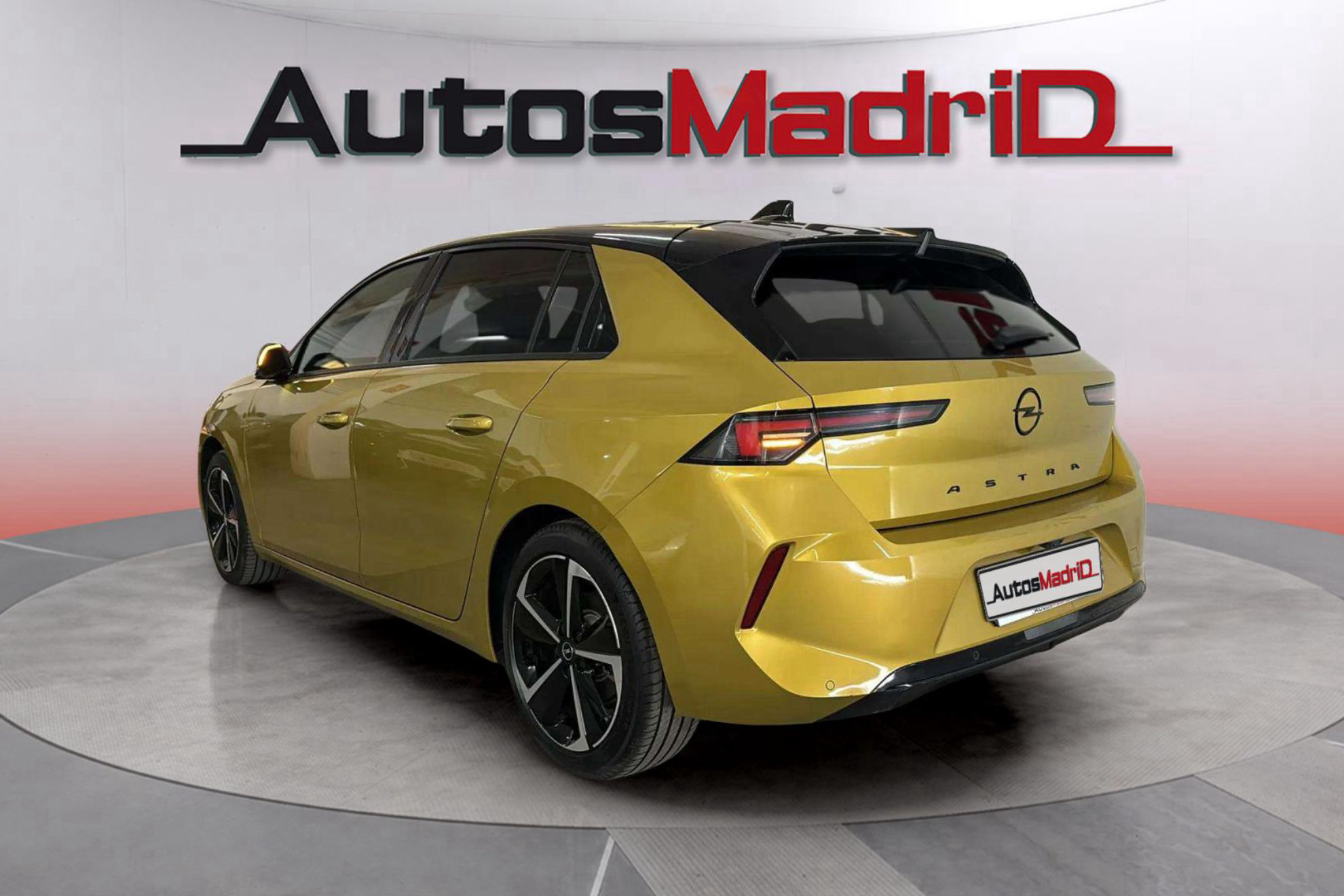 Opel Astra 1.2T XHT GS - foto 5