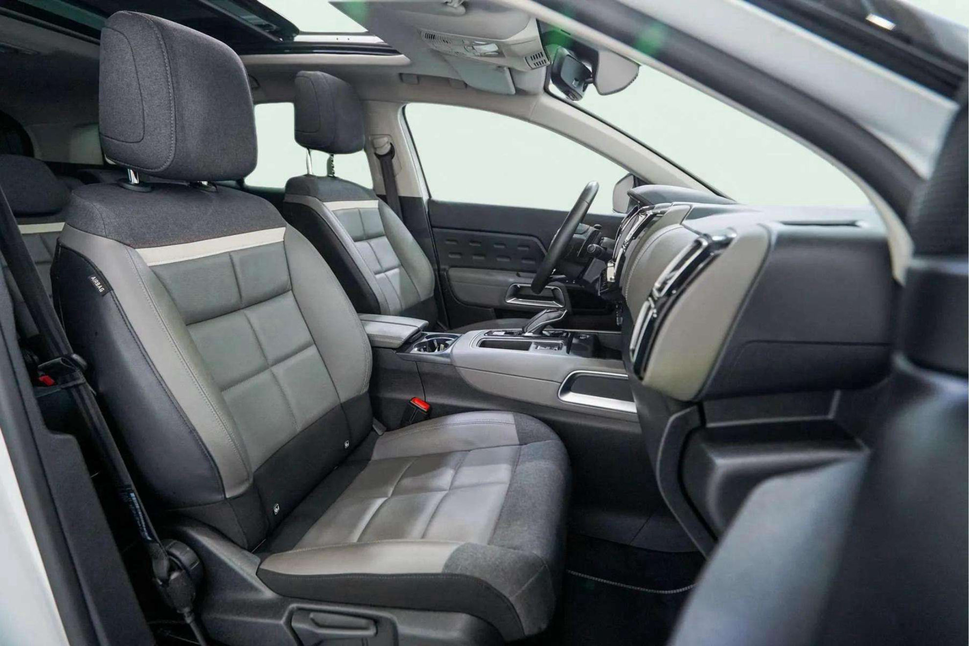 Citroën C5 Aircross 225 e-EAT8 Shine - foto 13