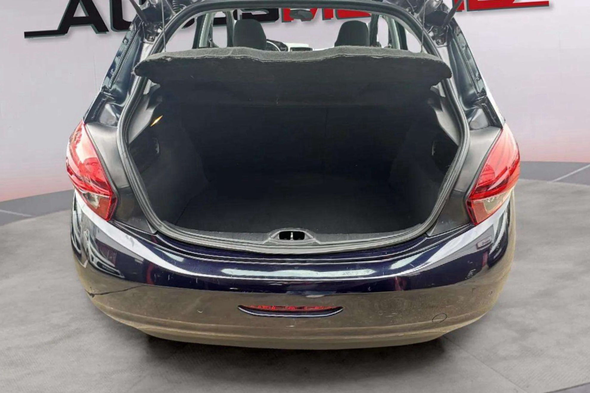 Peugeot 208 Allure 1.2L PureTech - foto 10