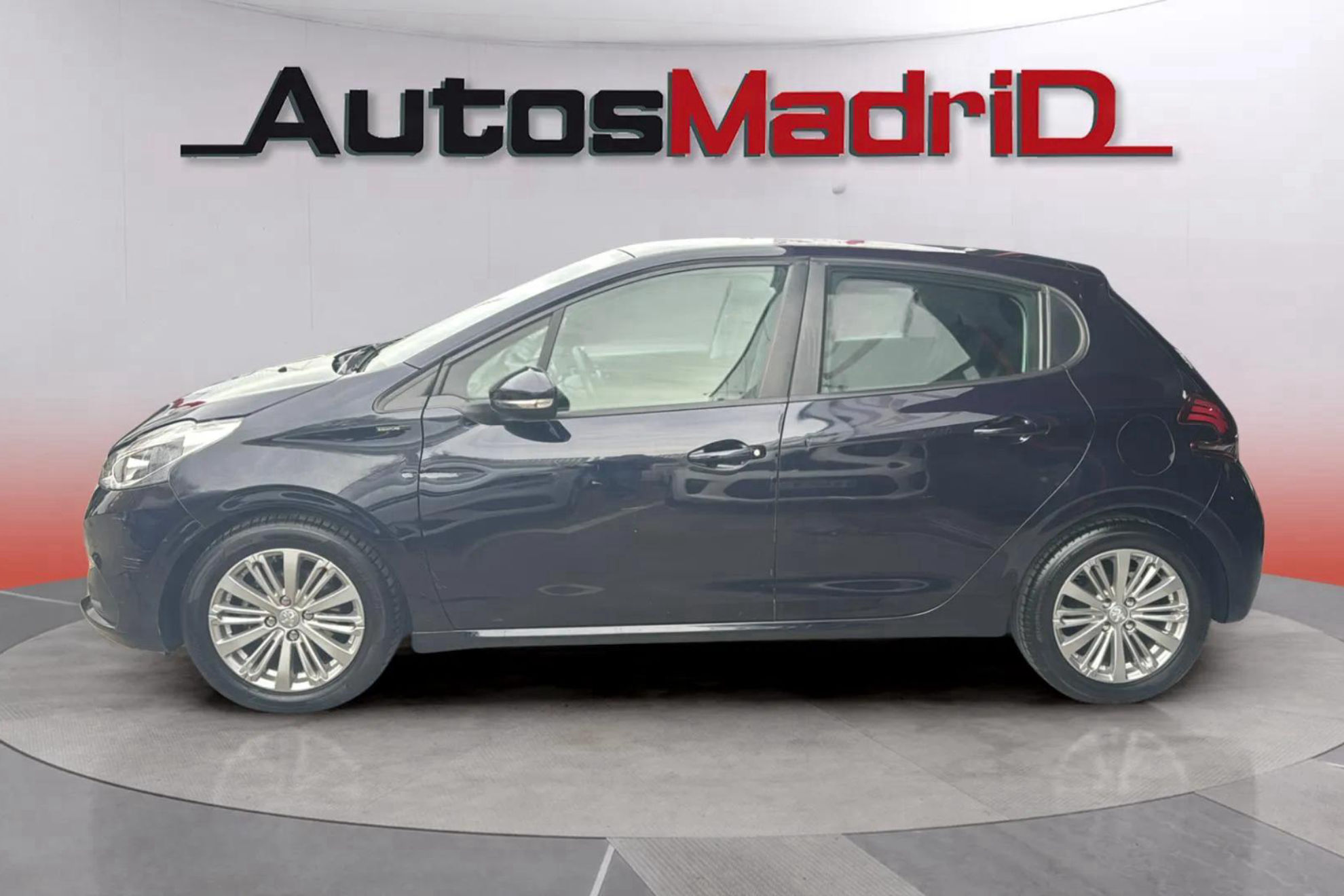 Peugeot 208 Allure 1.2L PureTech - foto 4