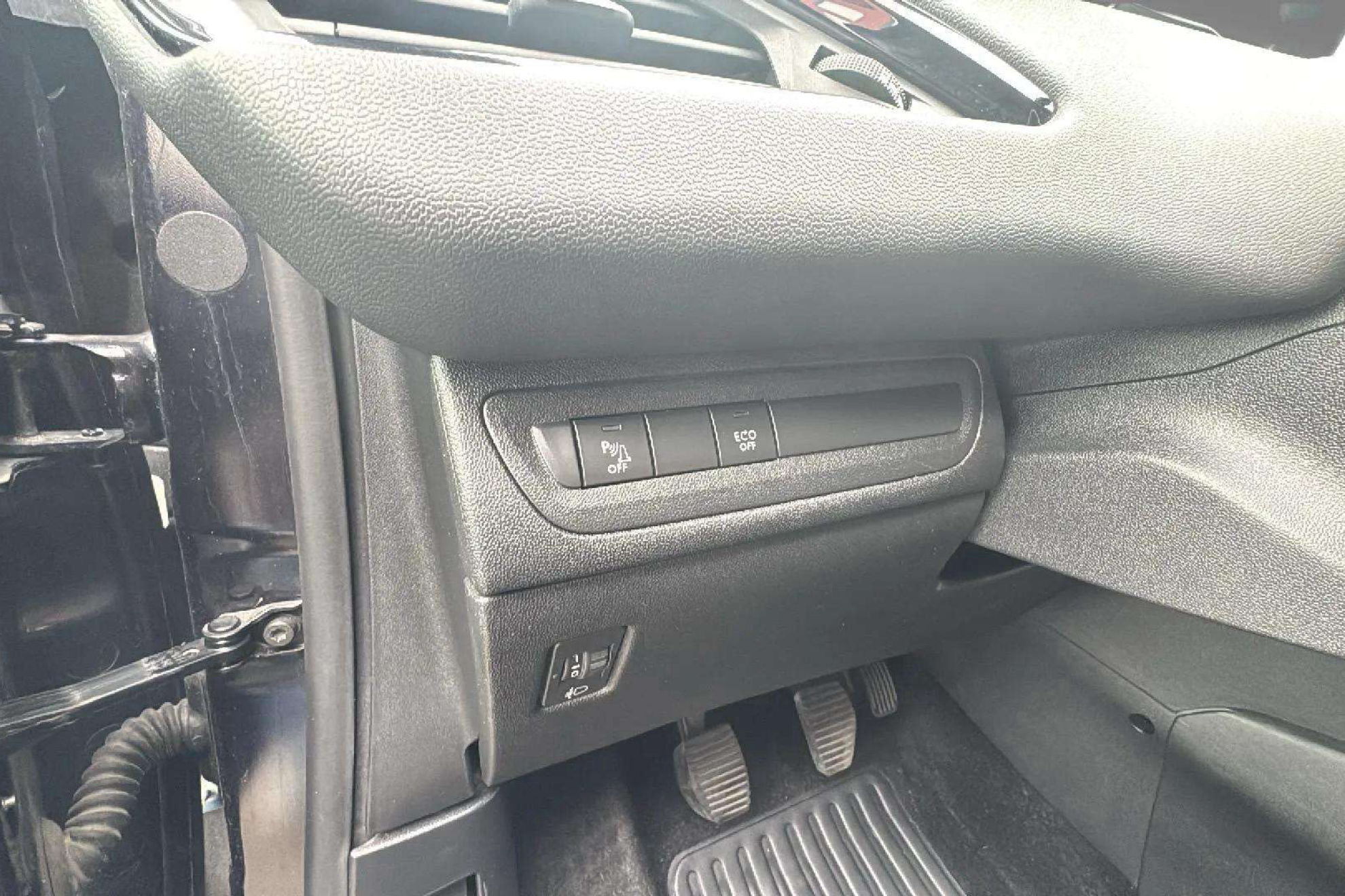 Peugeot 208 Allure 1.2L PureTech - foto 14