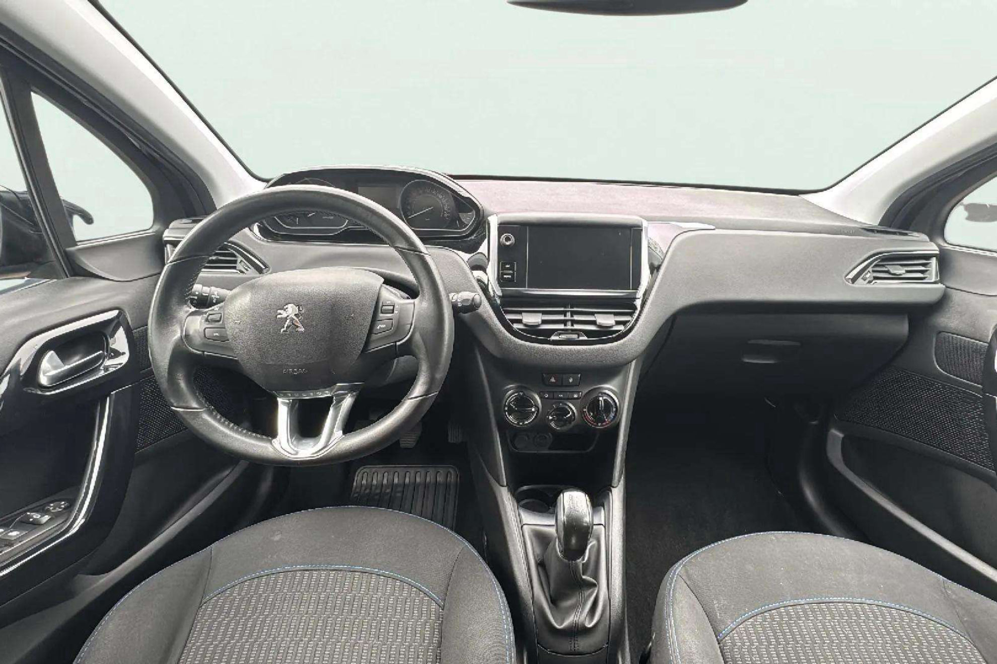 Peugeot 208 Allure 1.2L PureTech - foto 15