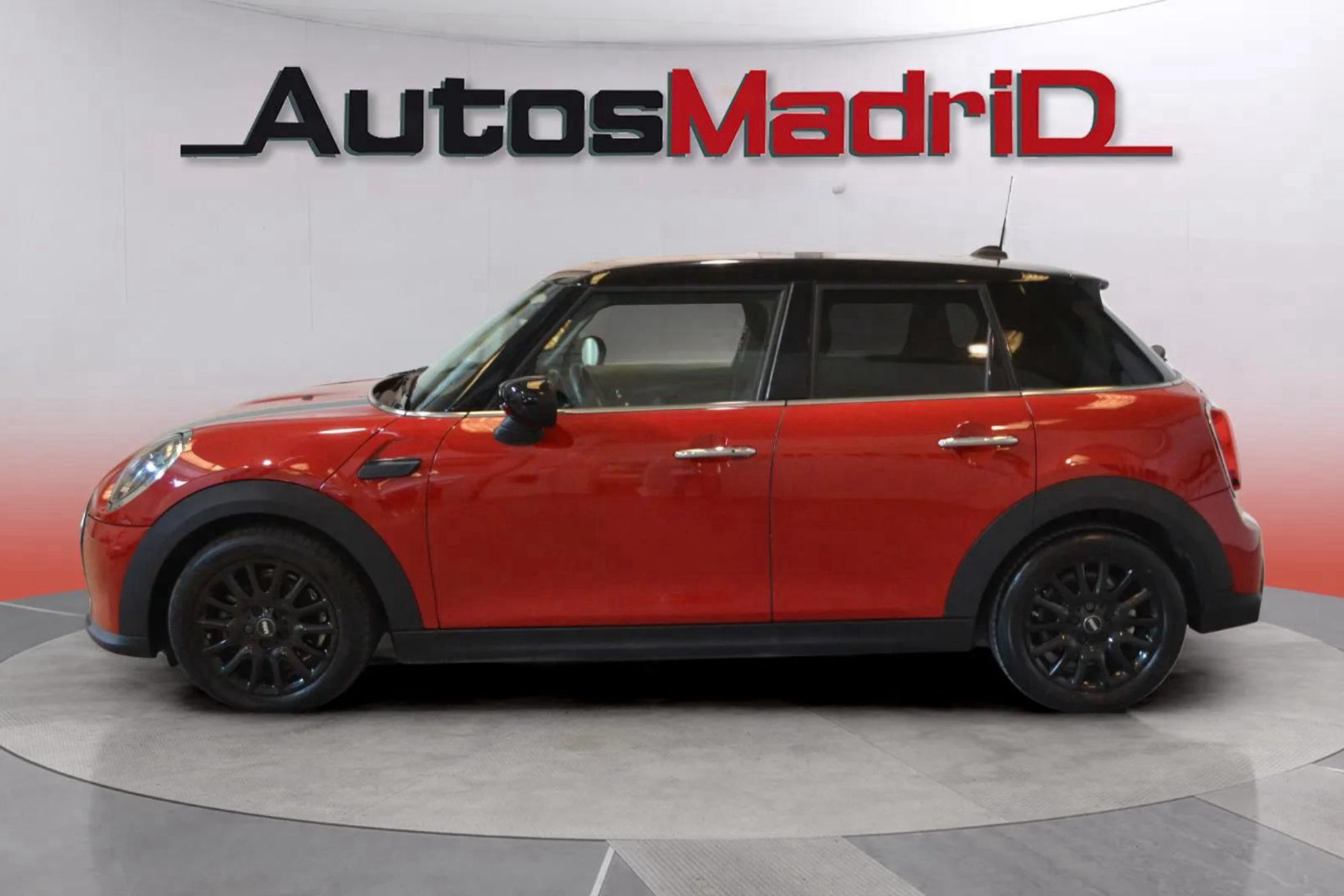 MINI Cooper Corporate - foto 3