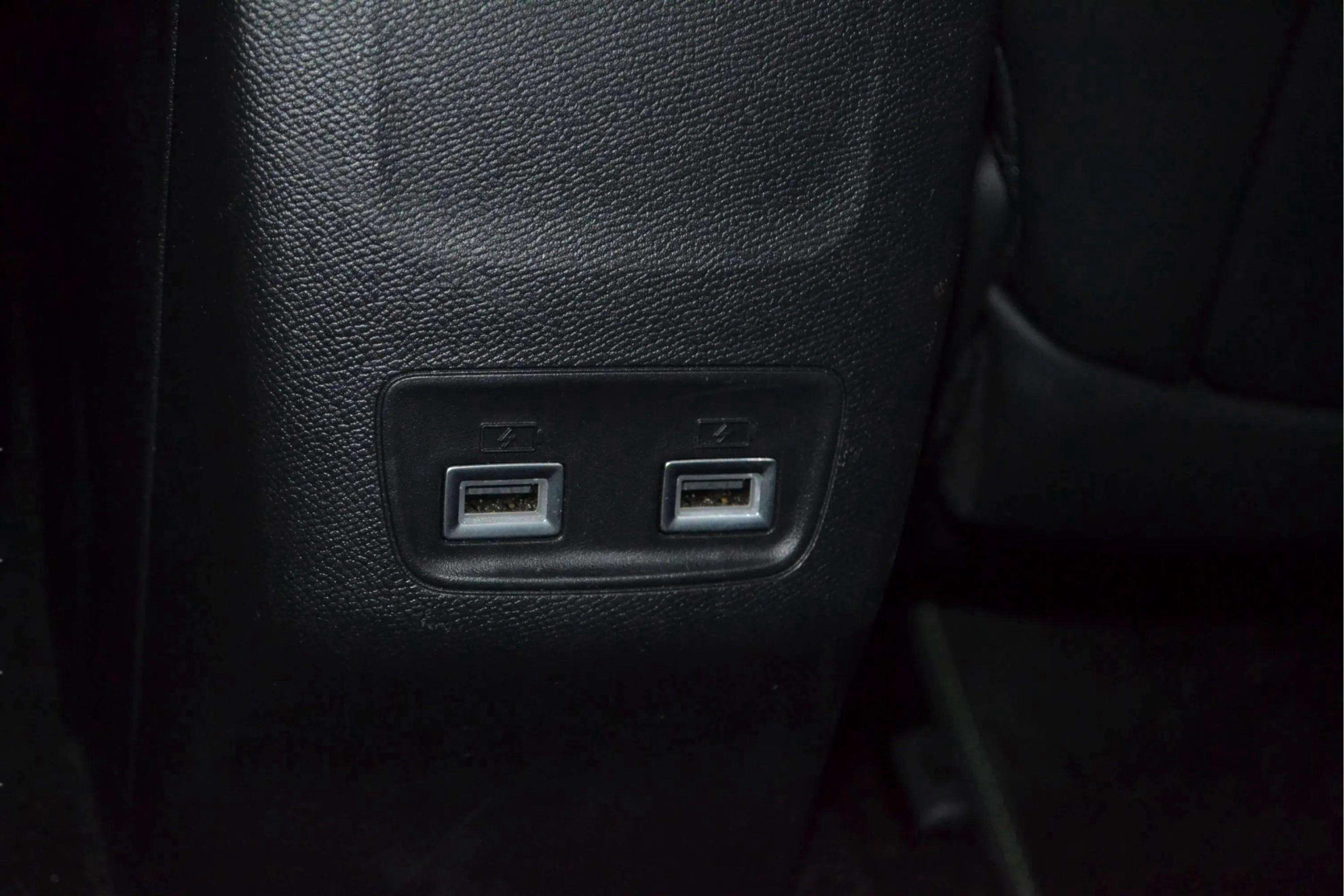Peugeot 2008 GT PureTech 130 - foto 16