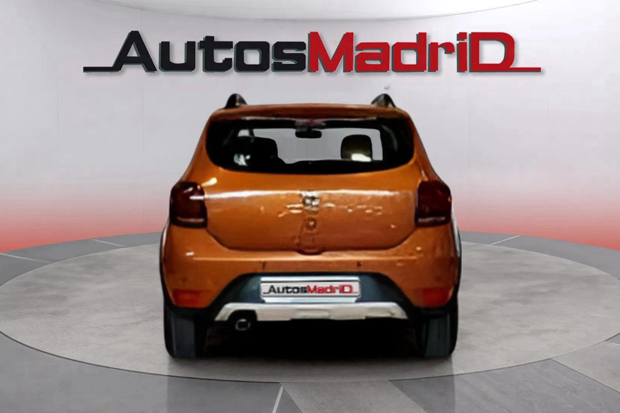Dacia Sandero Stepway Essential TCe 18 - foto 4