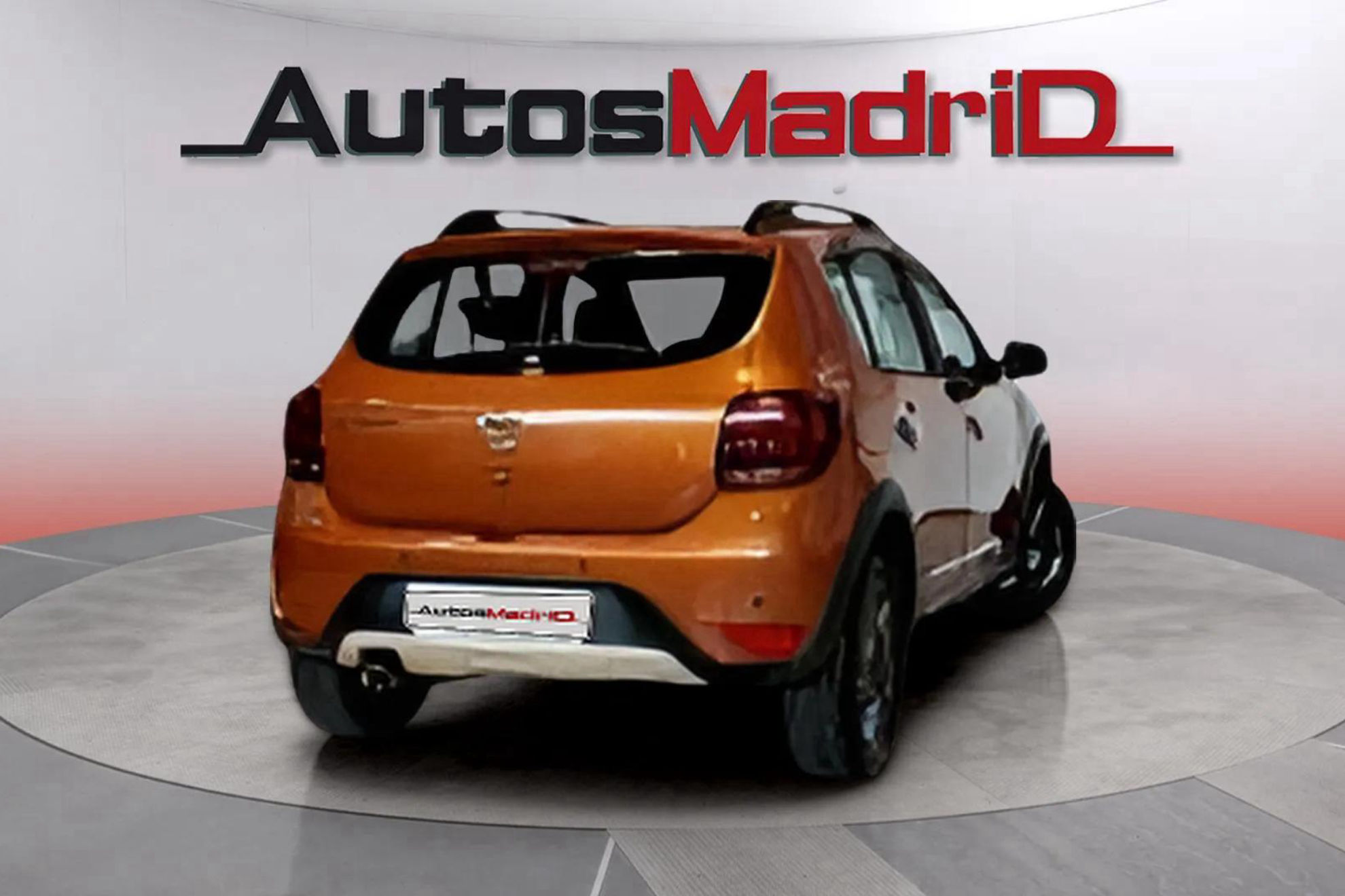 Dacia Sandero Stepway Essential TCe 18 - foto 3