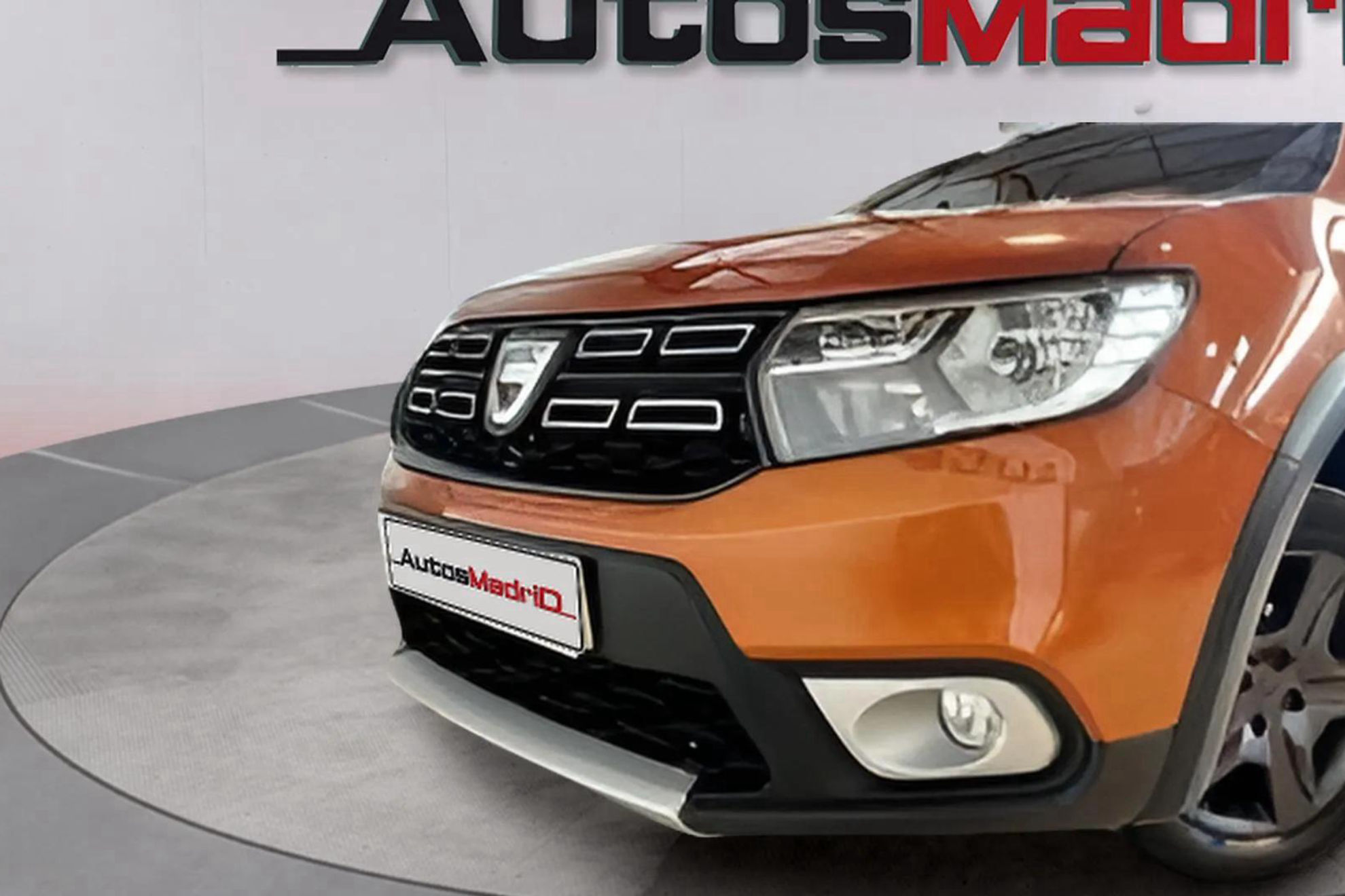 Dacia Sandero Stepway Essential TCe 18 - foto 7