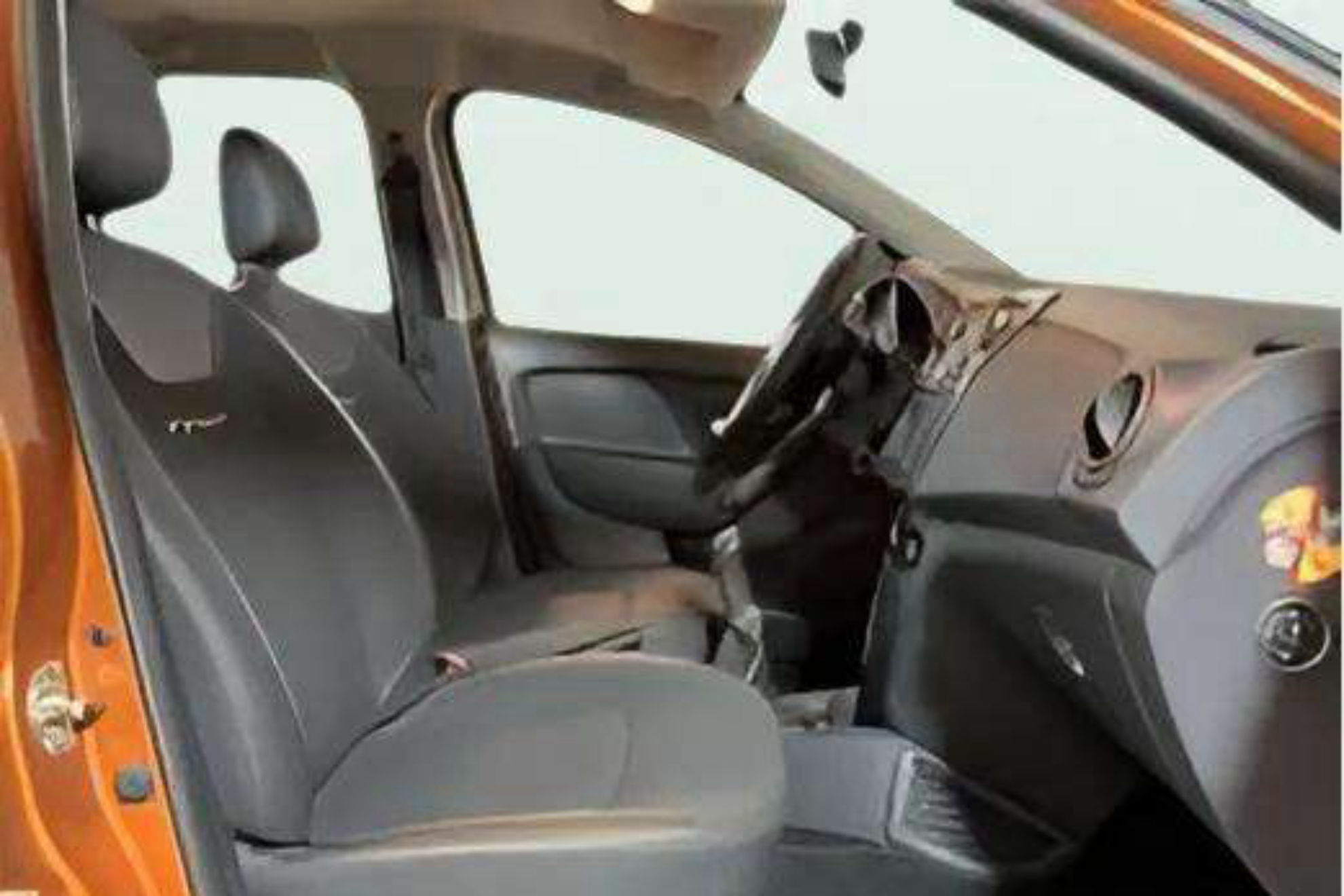 Dacia Sandero Stepway Essential TCe 18 - foto 10