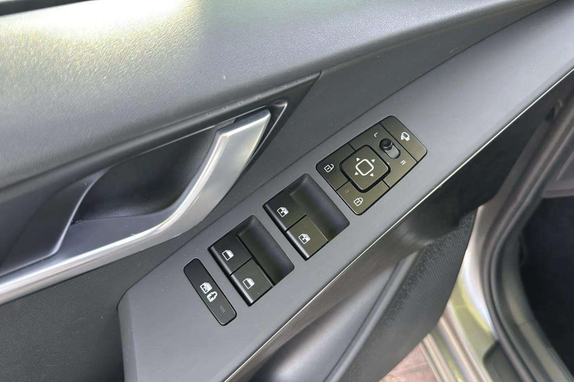 Kia Niro 1.6 GDi PHEV Drive - foto 21