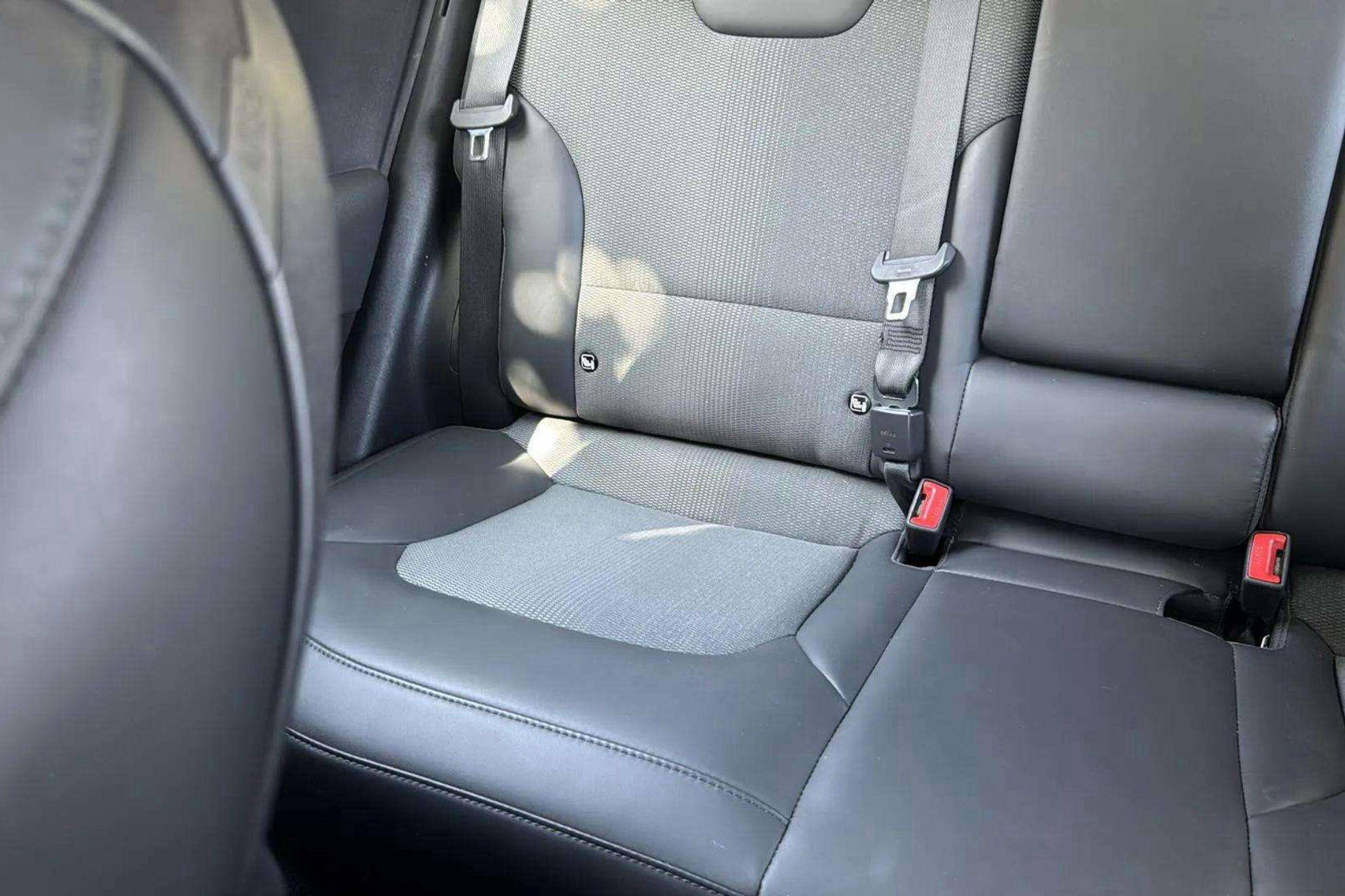 Kia Niro 1.6 GDi PHEV Drive - foto 40