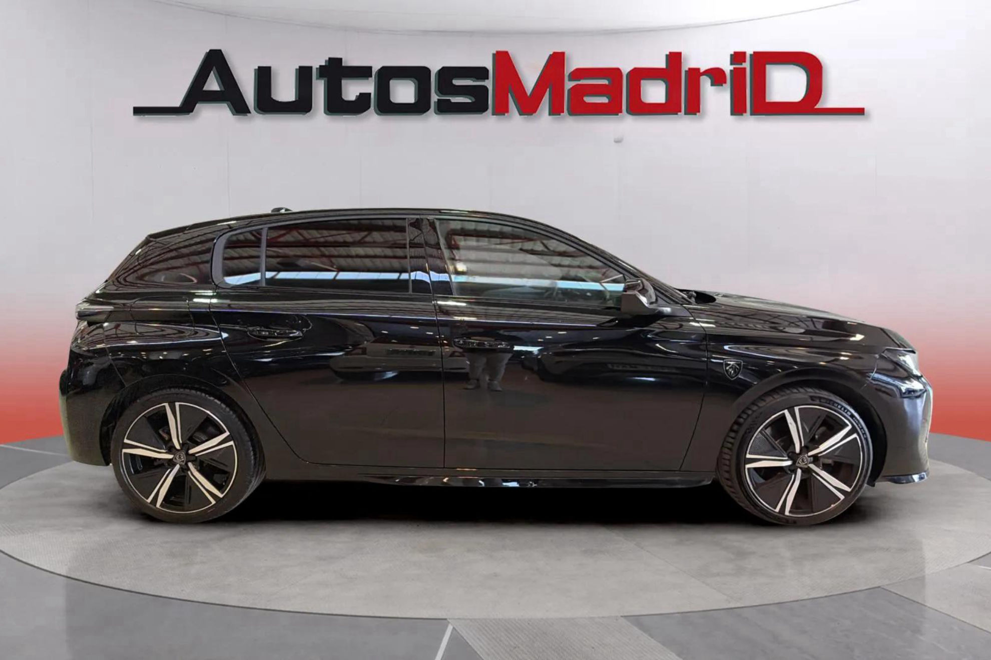 Peugeot 308 GT Hybrid 180 eEAT8 - foto 9