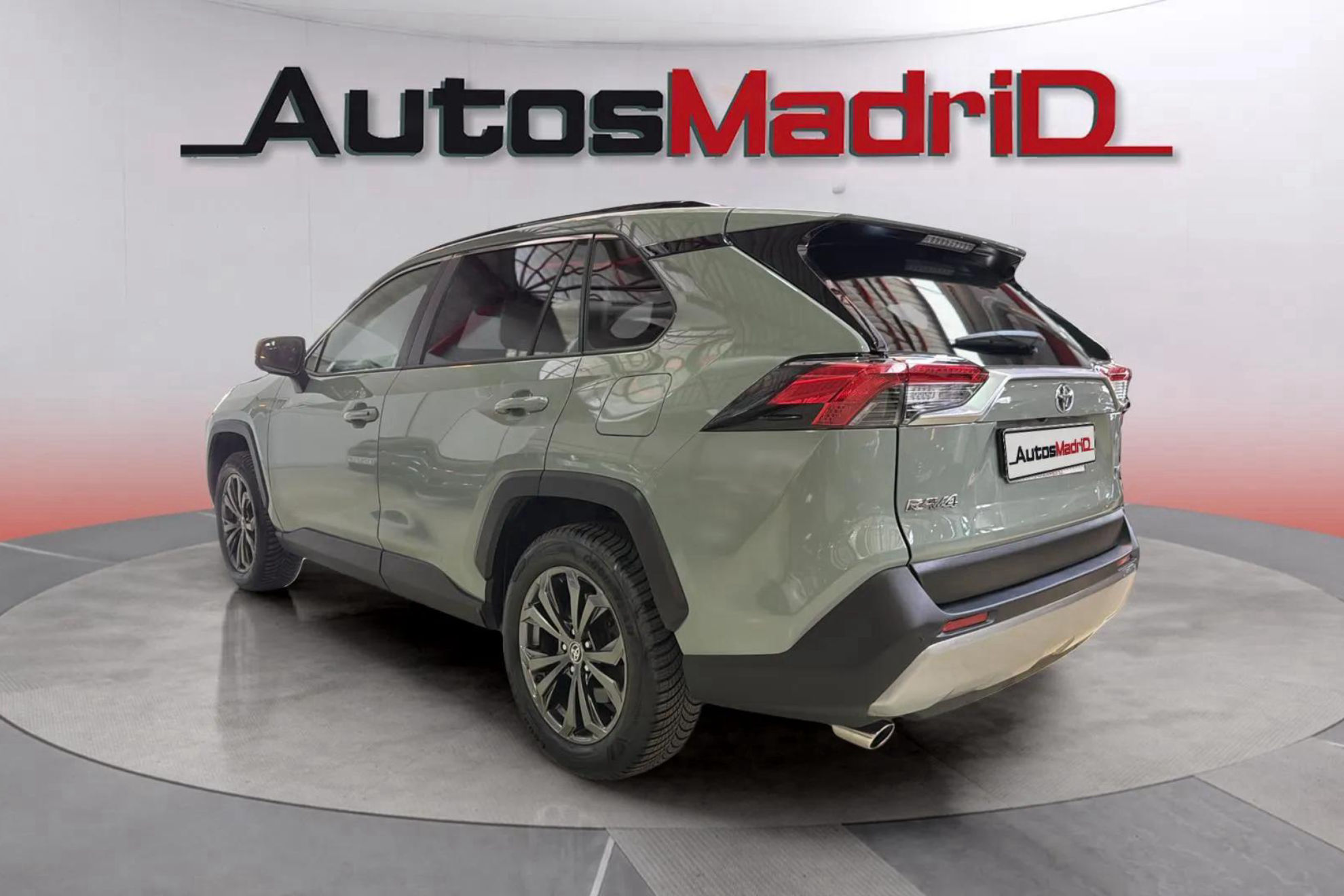 Toyota RAV4 2.5l 220H Advance - foto 5
